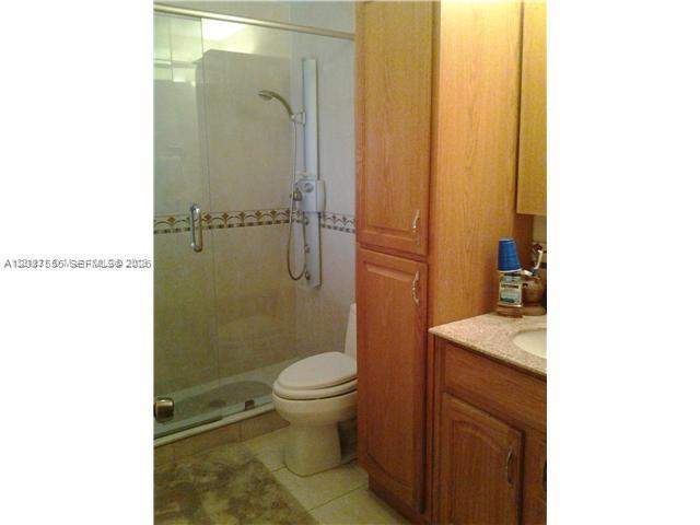 10934 SW 158th Ter # 0 — Photo 5