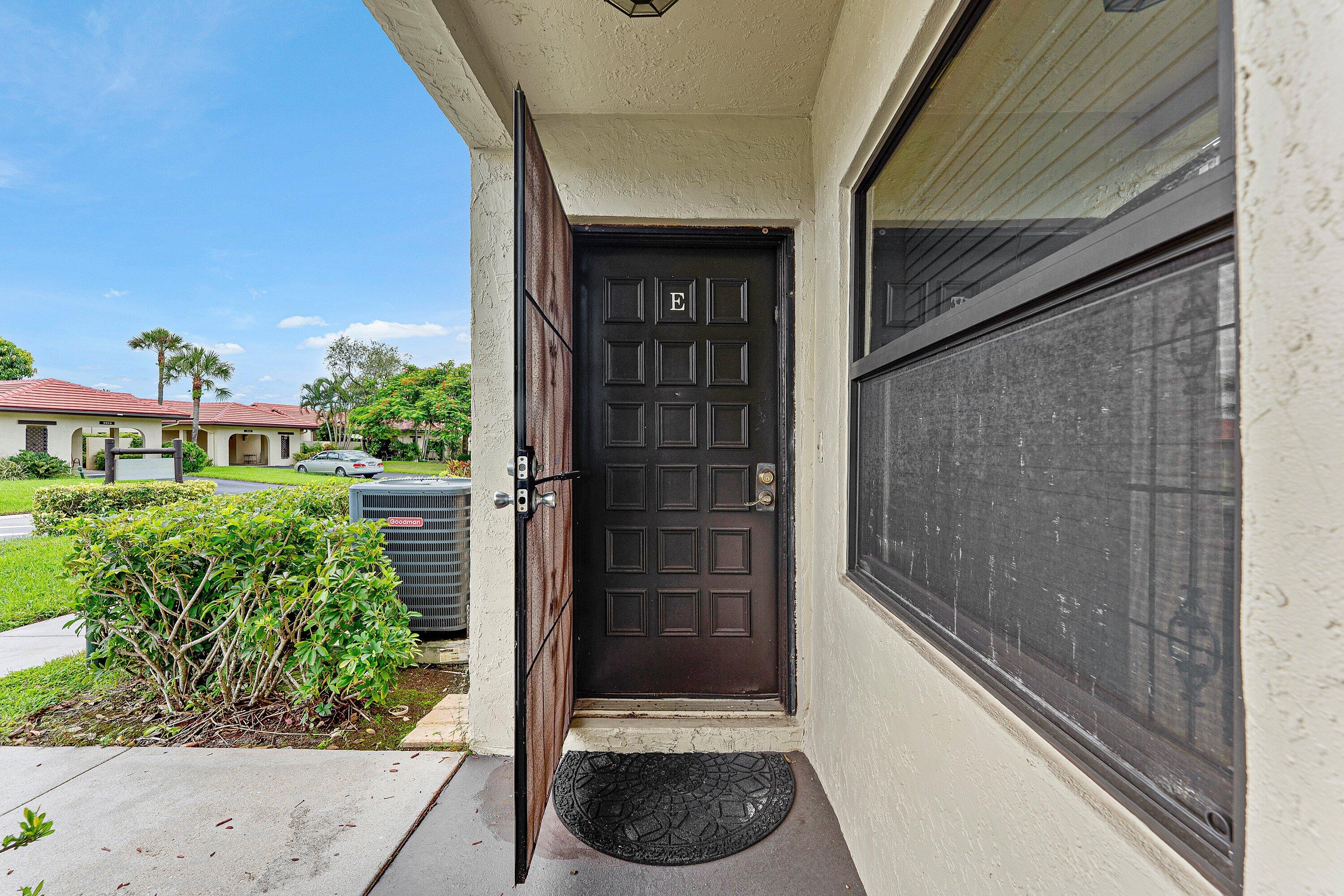 8520 CASA DEL LAGO # E — Photo 5