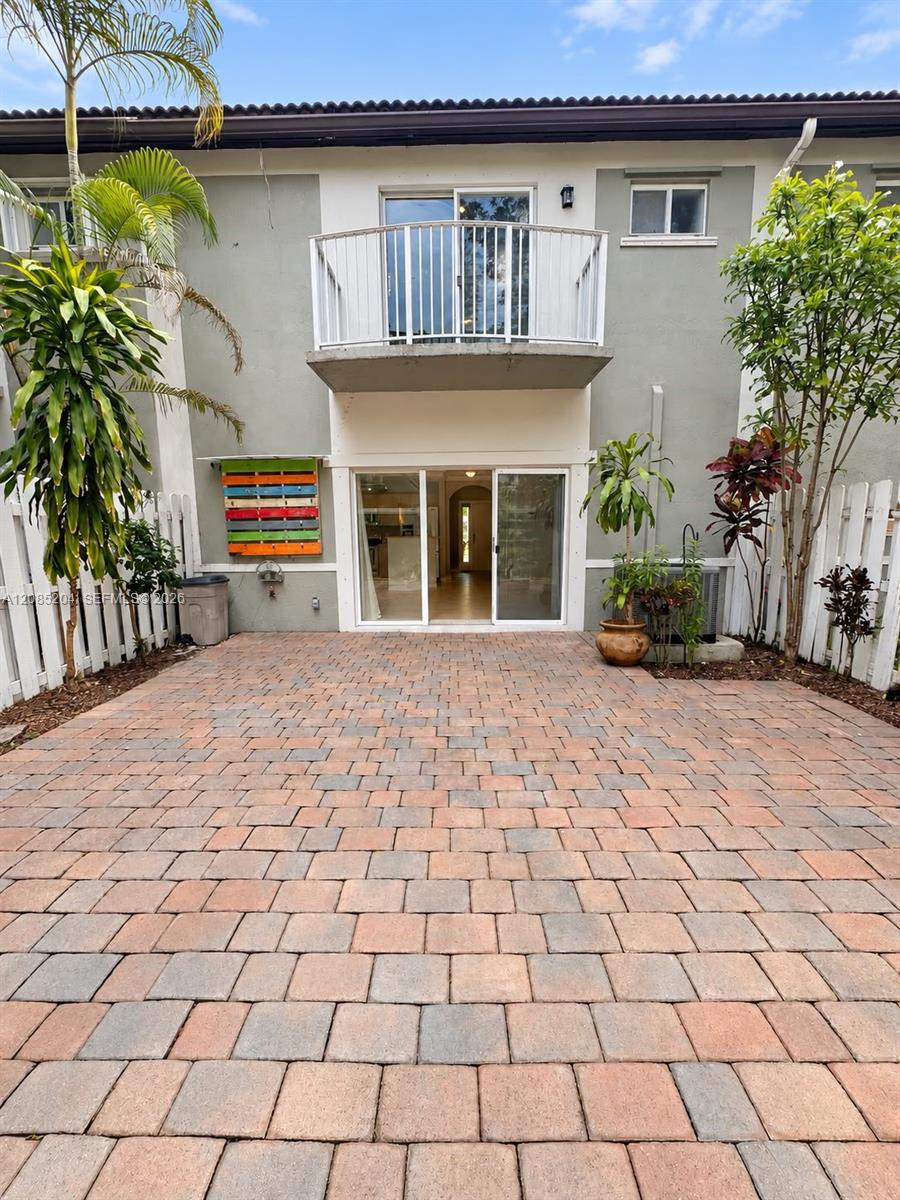12966 SW 29th Ct — Photo 3