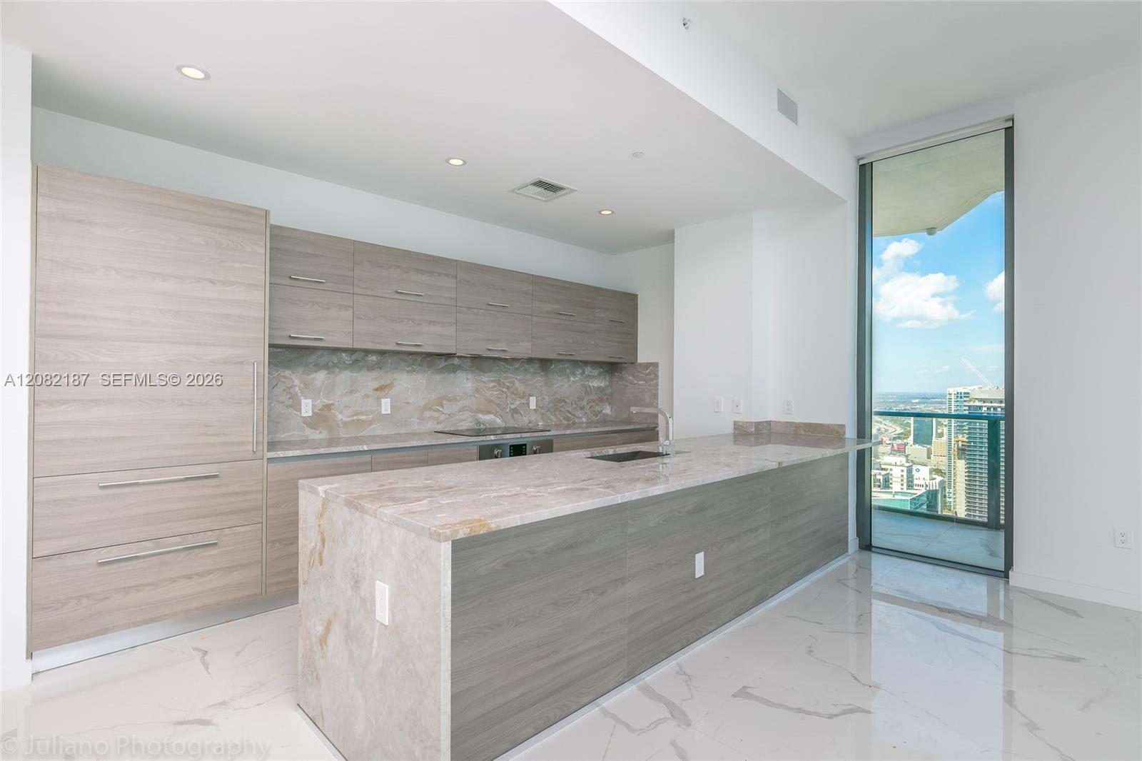 1300 S Miami Ave # PH5101 — Photo 5