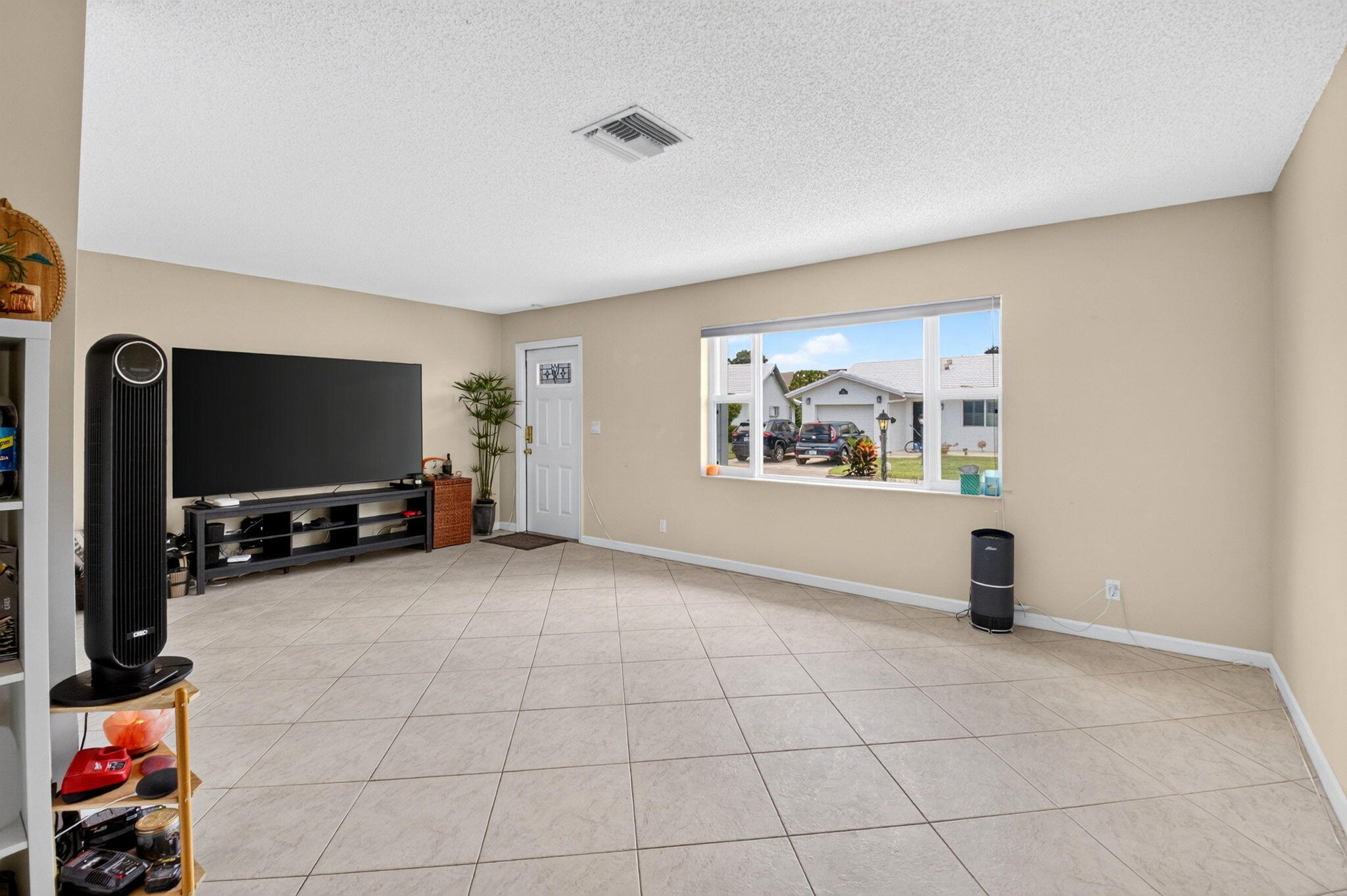 2116 SW 22ND Court — Photo 5