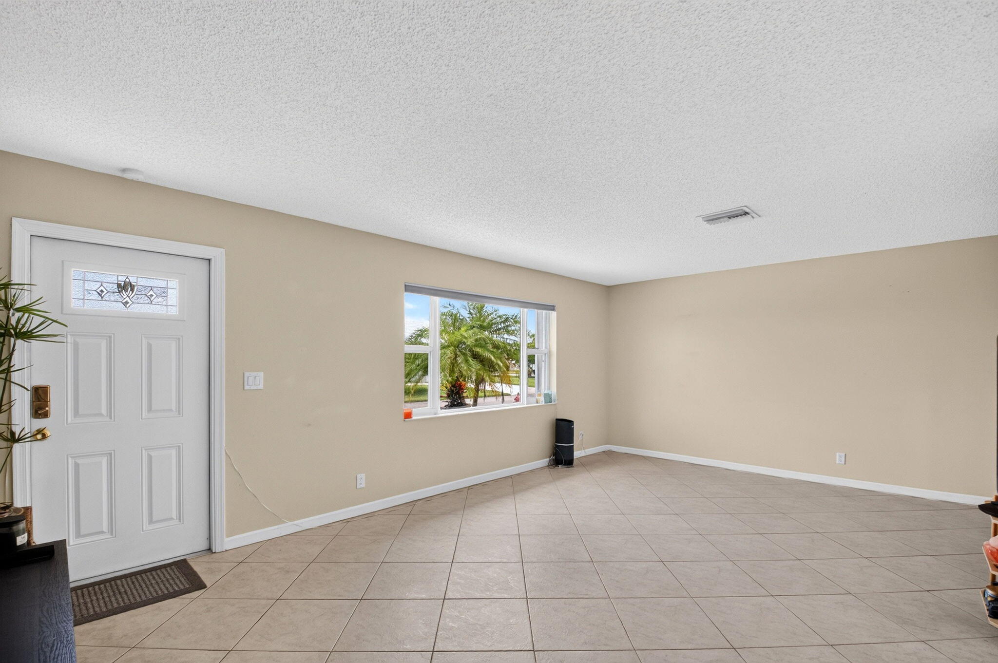 2116 SW 22ND Court — Photo 4