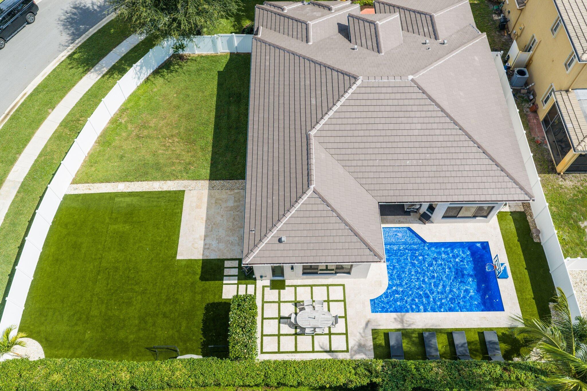 6373 Shadow Creek Village Circle — Photo 2
