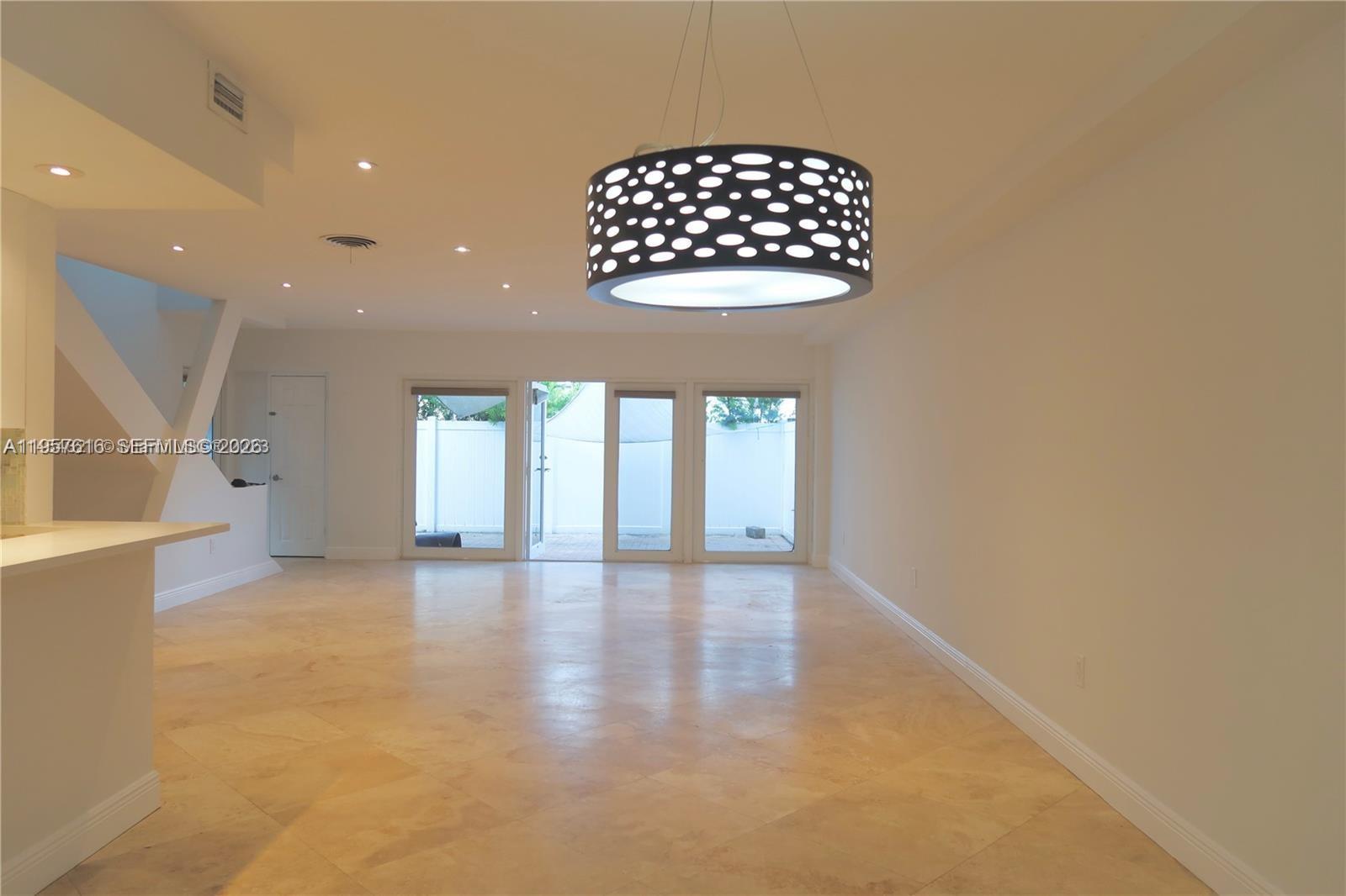 7312 Gary Ave # 7312 — Photo 3
