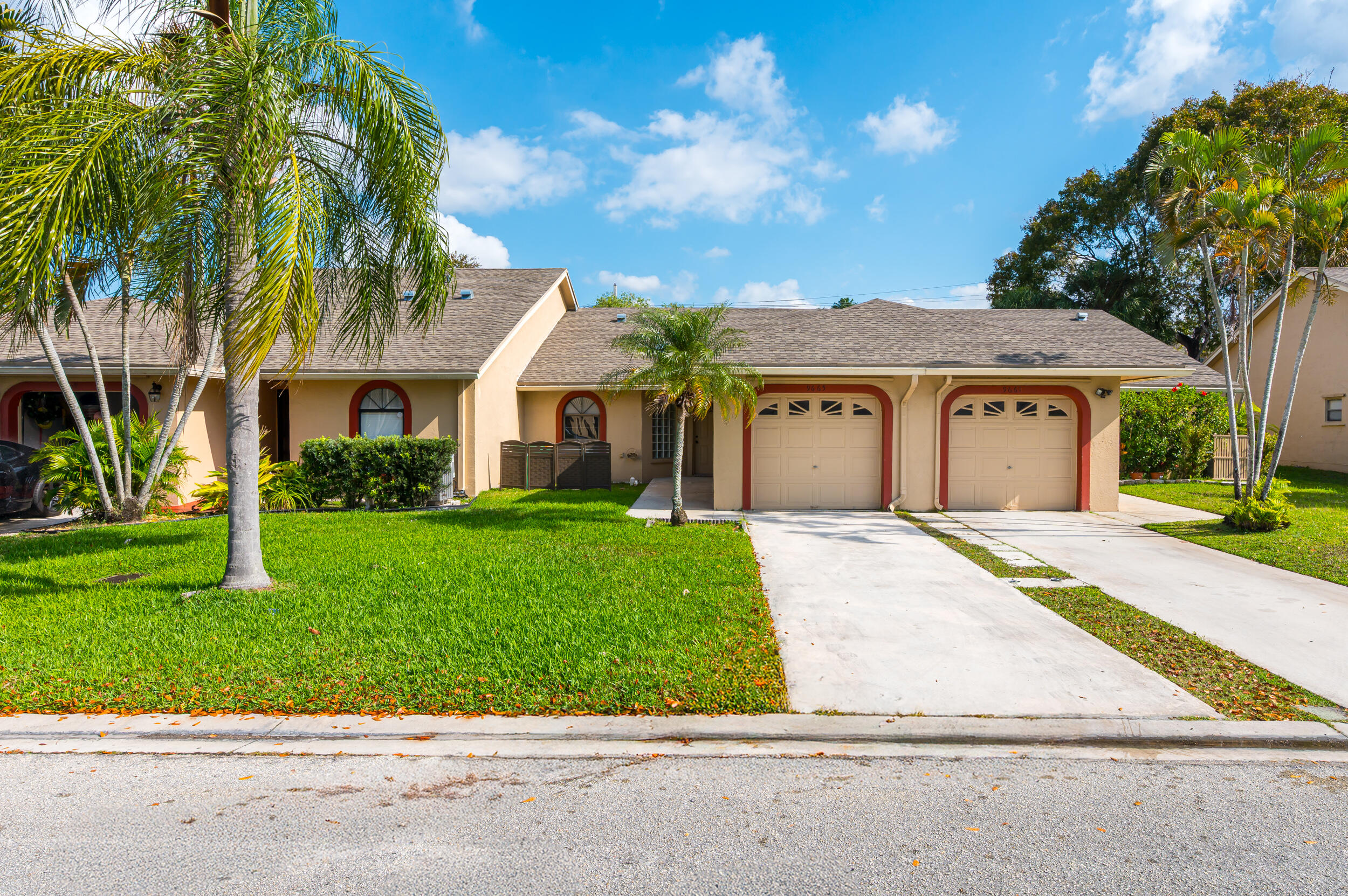 9665 NW 76th Court, Tamarac FL 33321