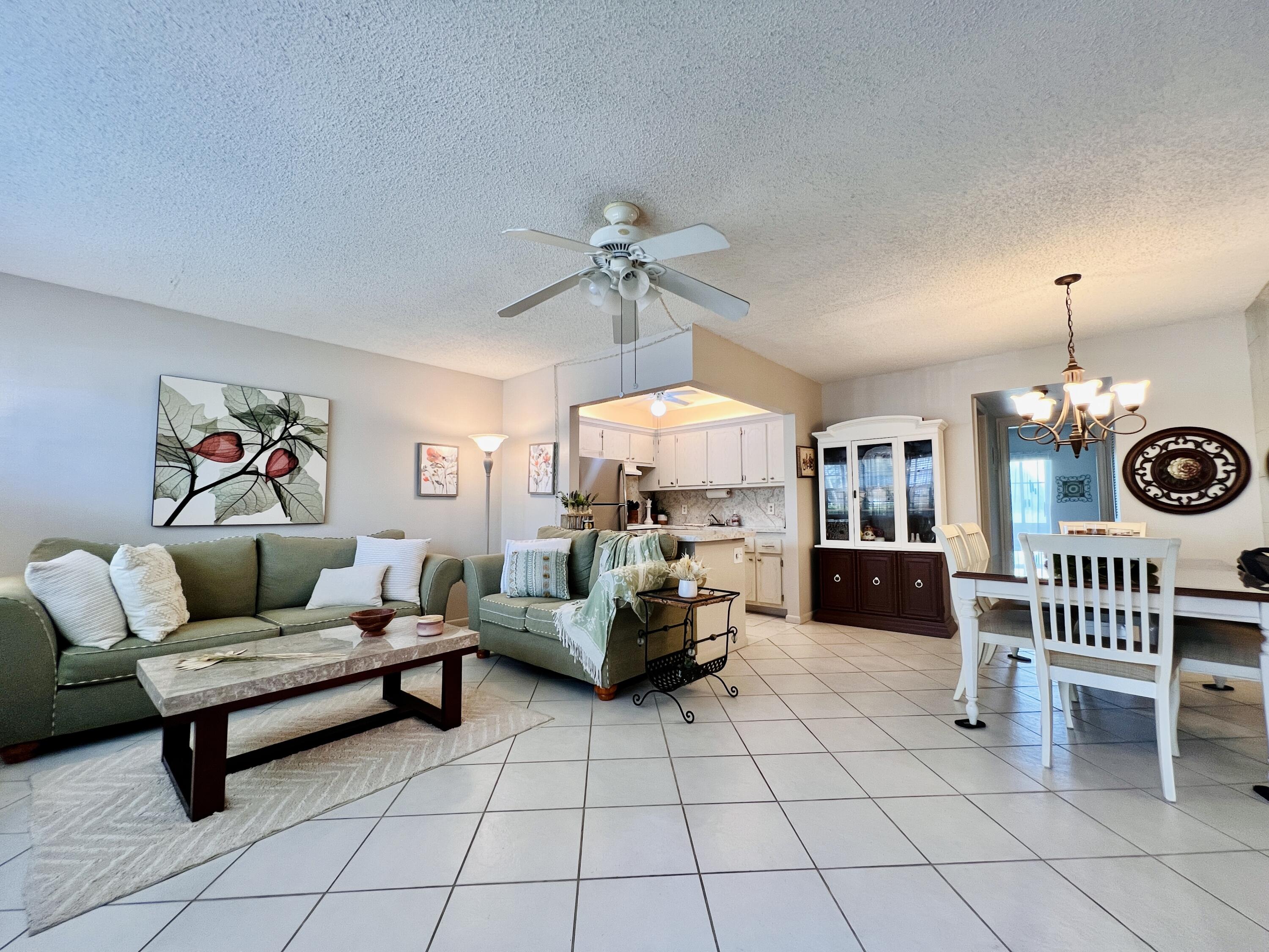159 Berkshire H, West Palm Beach FL 33417