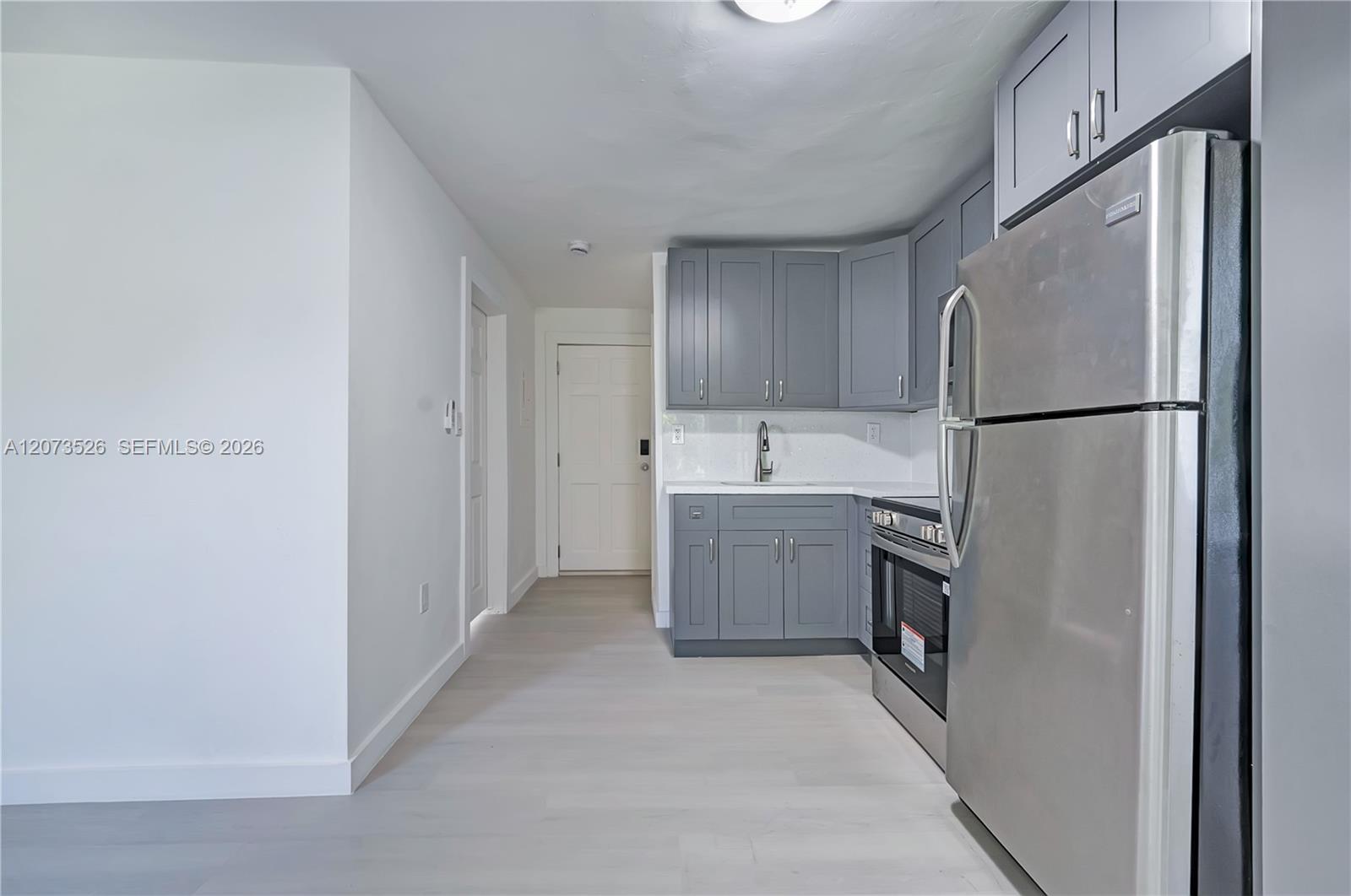 769 NW 10th St # 4 — Photo 3