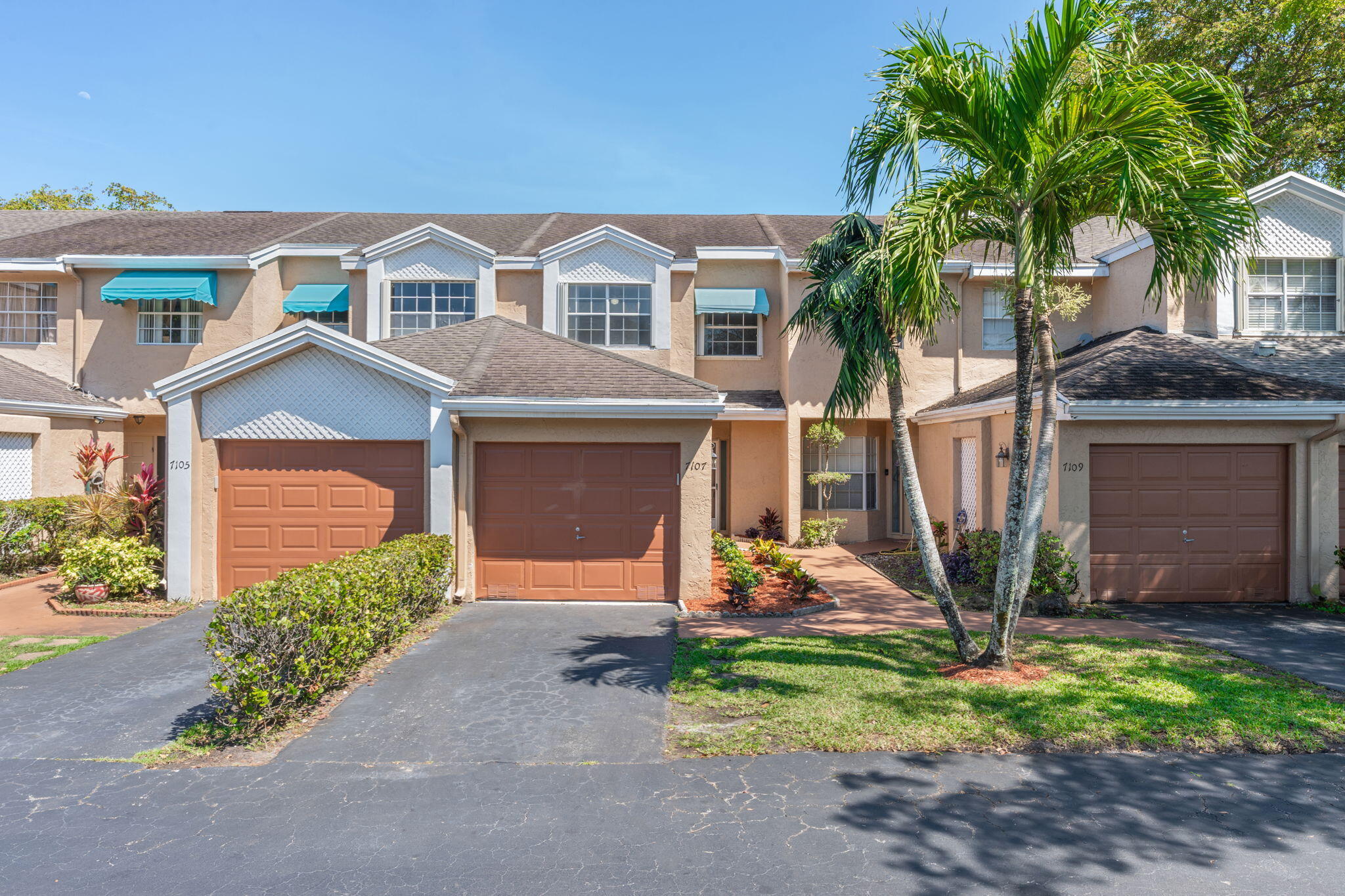 7107 Woodmont Way, Tamarac FL 33321