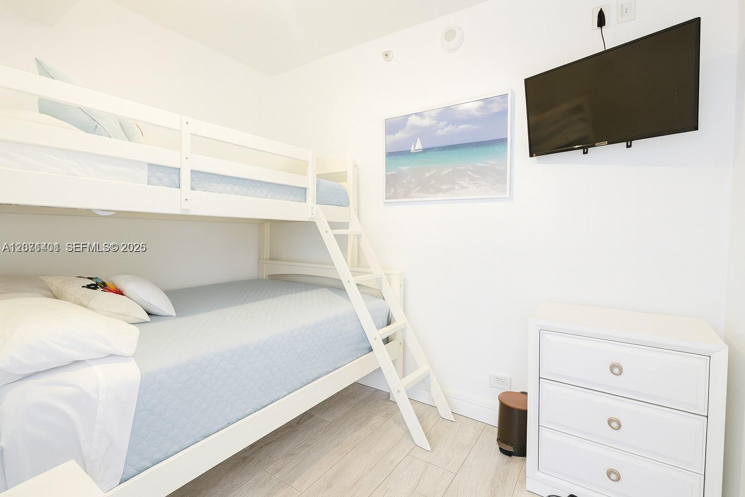 5601 Collins Ave # 1409 View 10