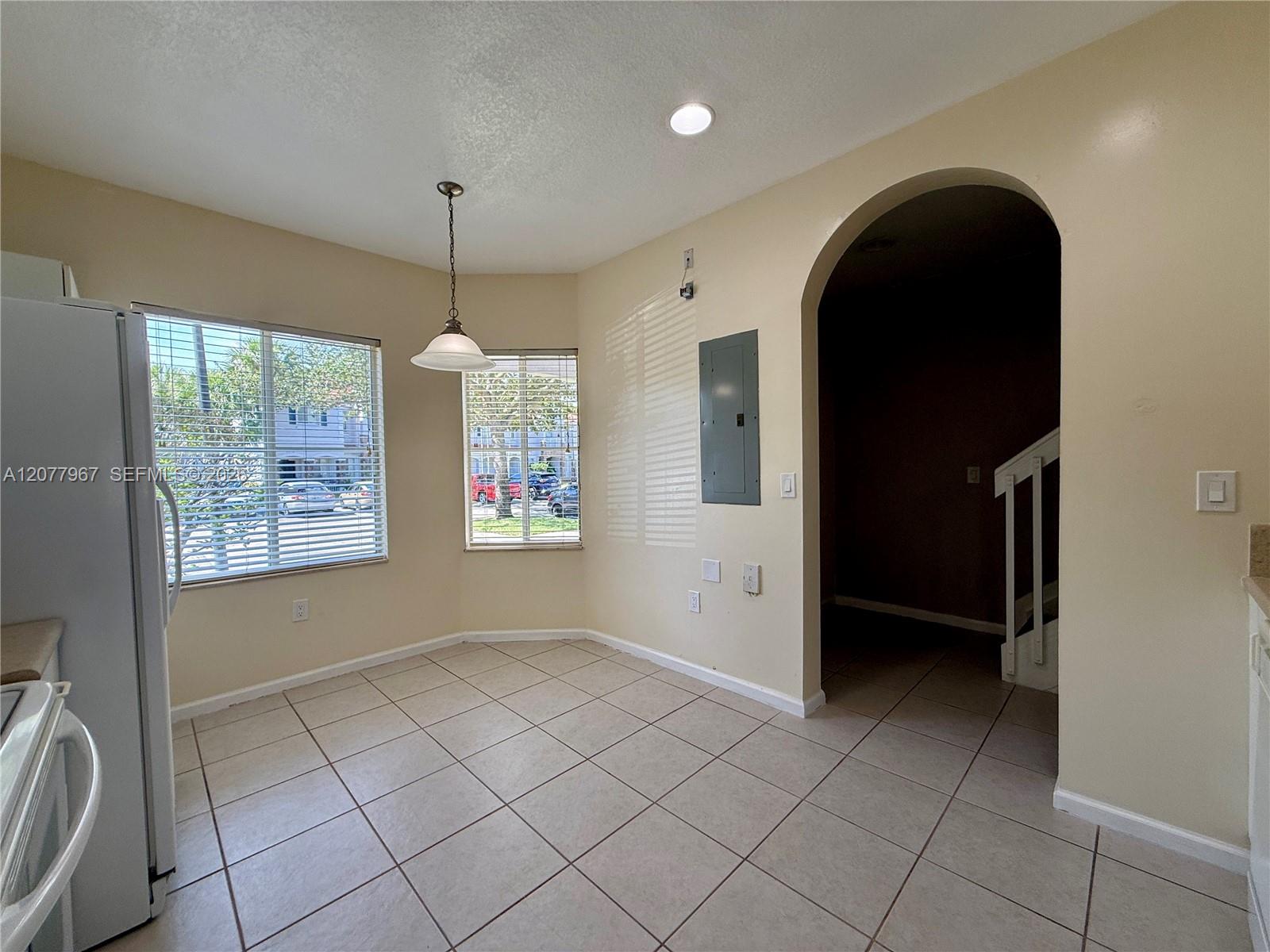 8219 SW 27th St # 102 — Photo 4