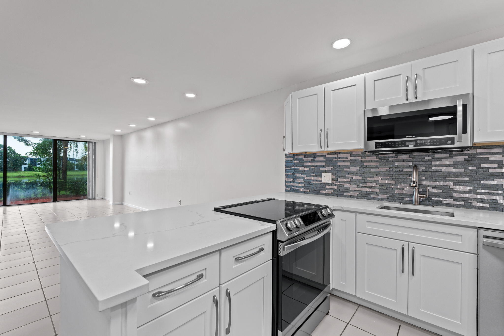 4822 ESEDRA Court # 106 — Photo 3