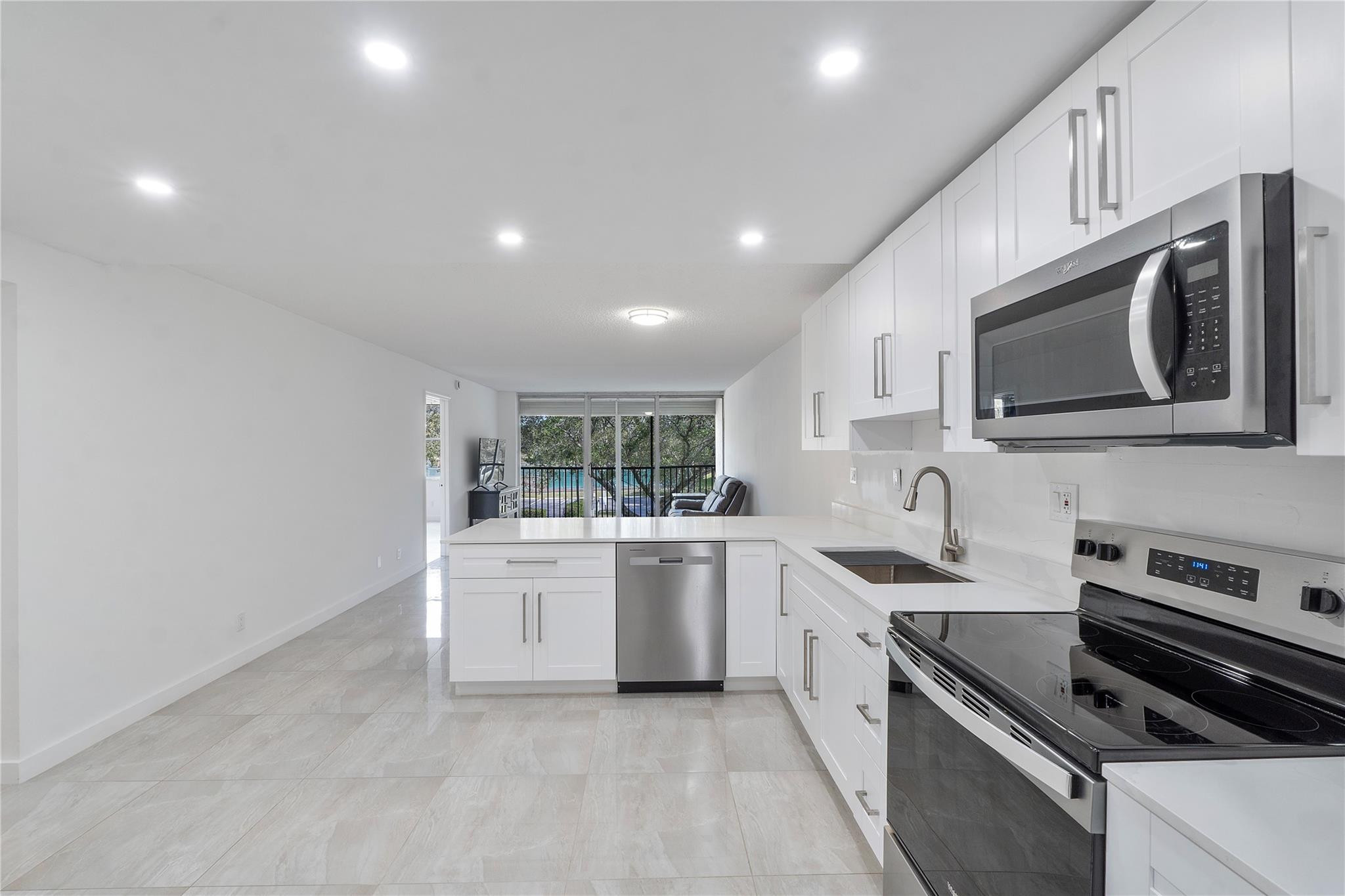 3751 Environ Boulevard # 243, Lauderhill FL 33319