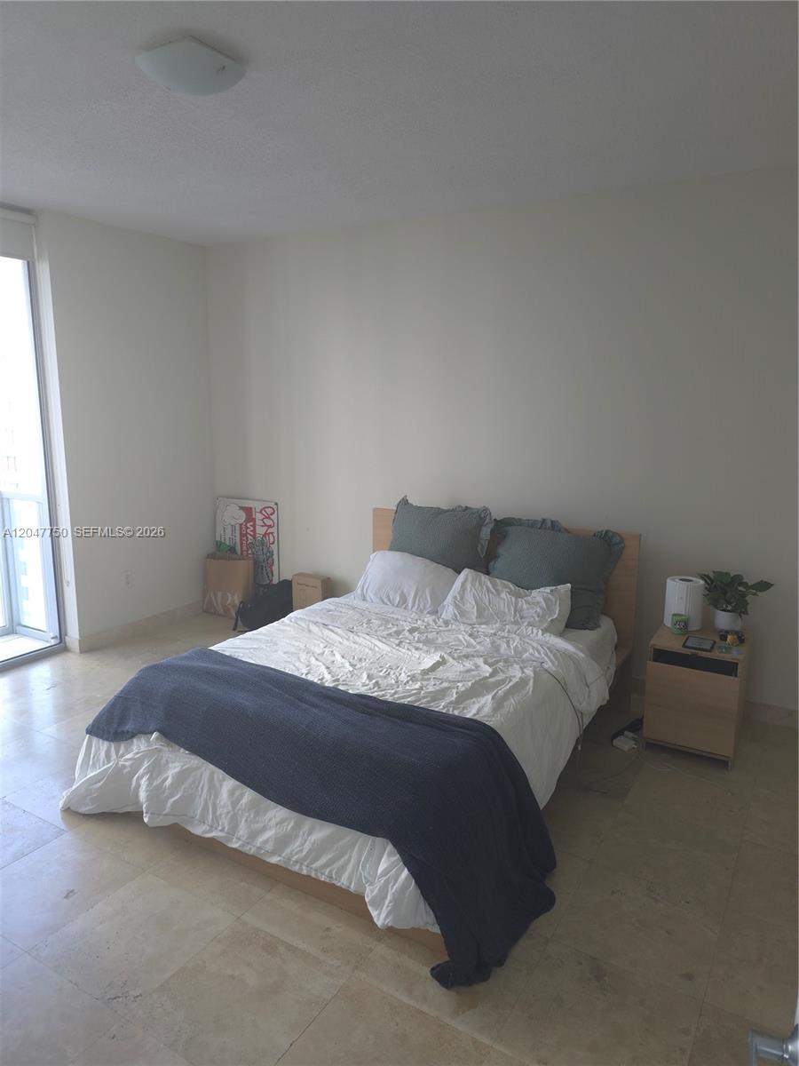 1060 Brickell Ave # 1701, Miami FL 33131