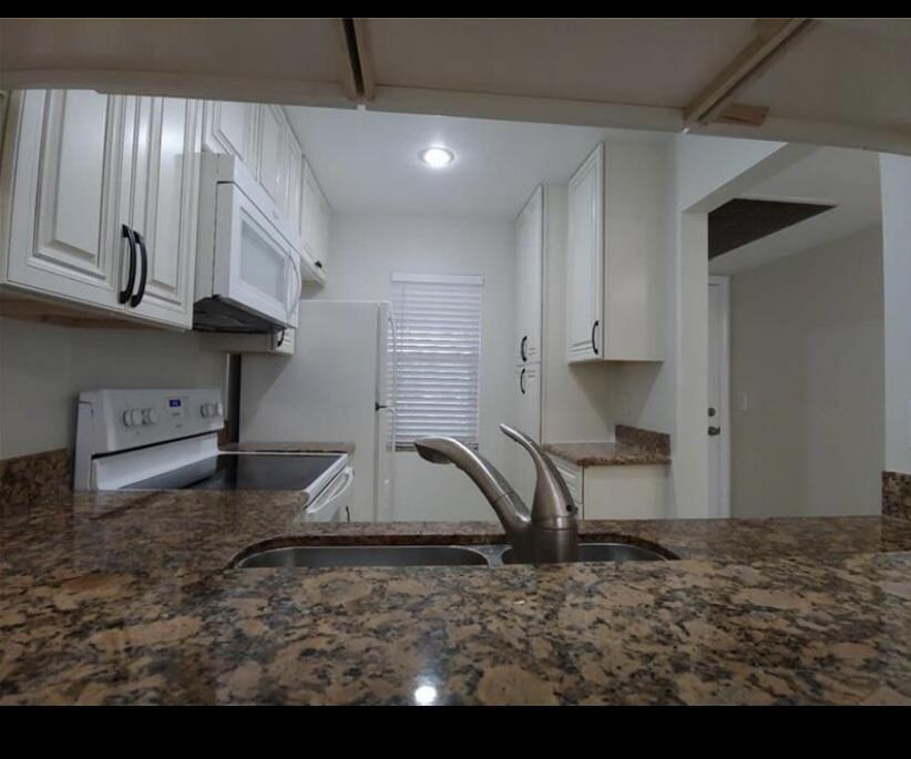 9903 Three Lakes Circle — Photo 2