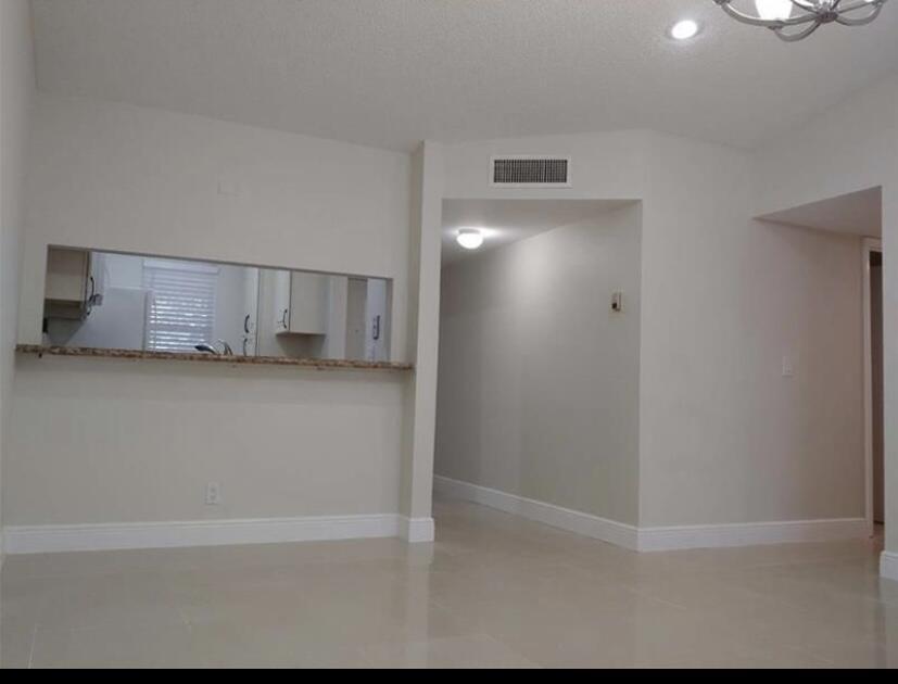 9903 Three Lakes Circle — Photo 5