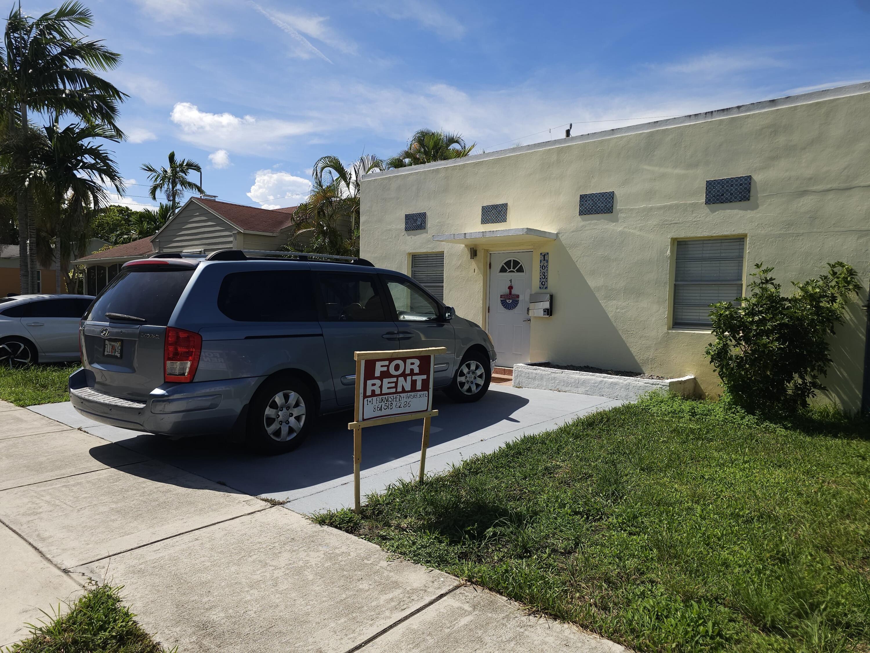 1639 Hayes Street — Photo 3