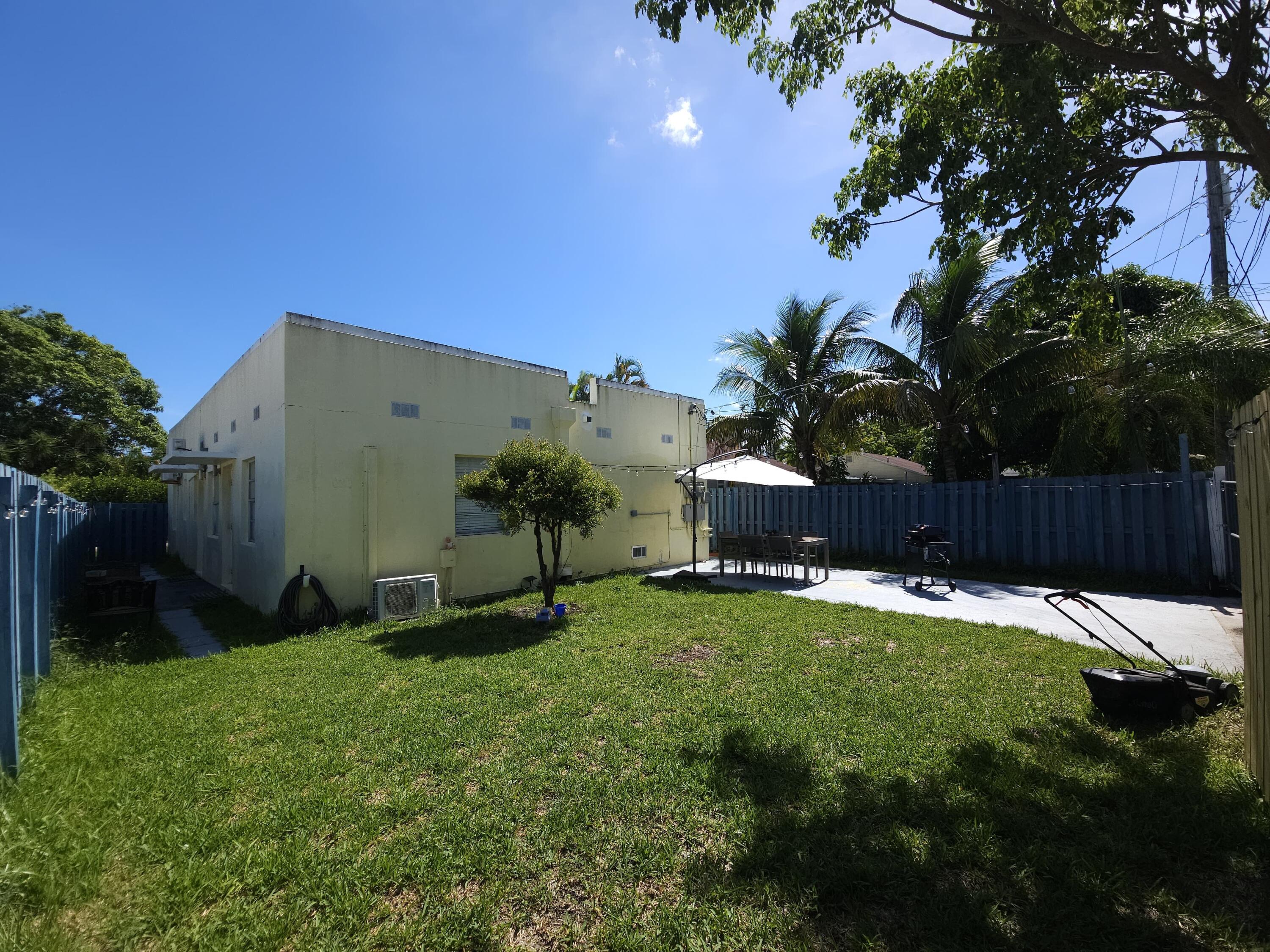 1639 Hayes Street — Photo 2