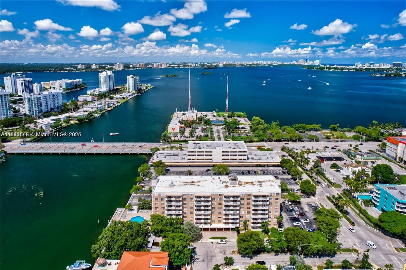 1455 N Treasure Dr # 3R, North Bay Village FL 33141