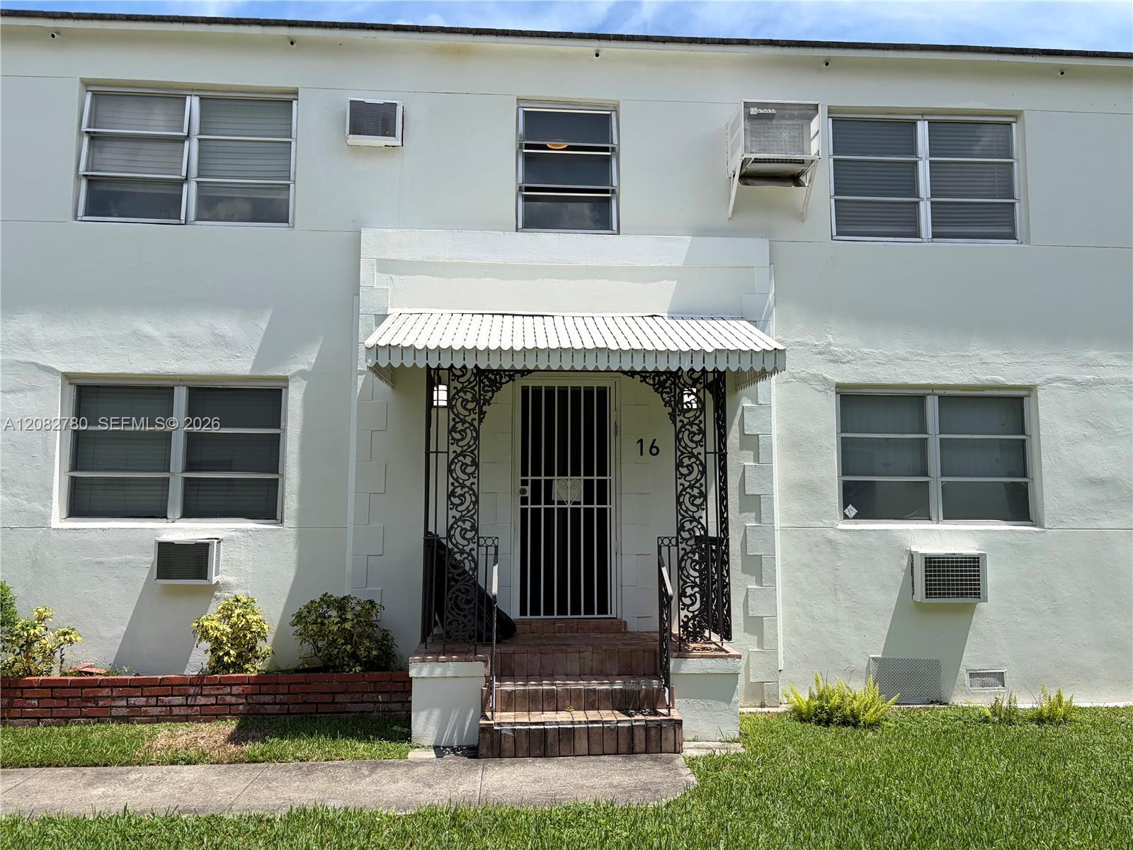 16 Santillane Ave # 4, Coral Gables FL 33134