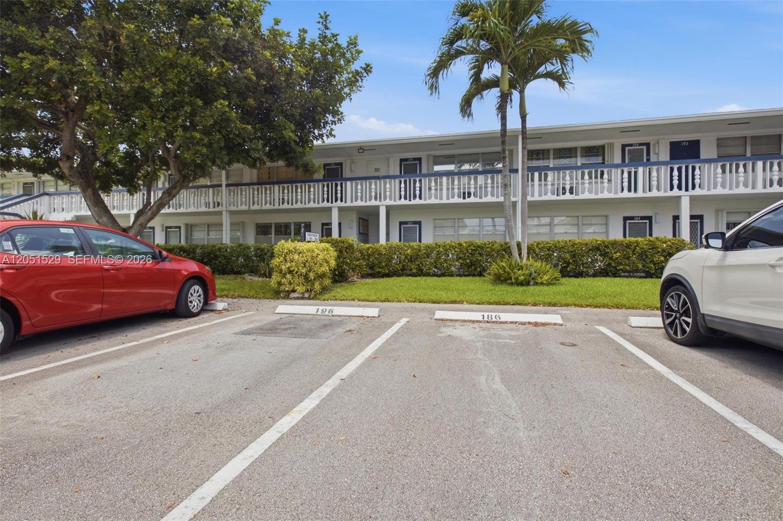 186 Ventnor L # L, Deerfield Beach FL 33442