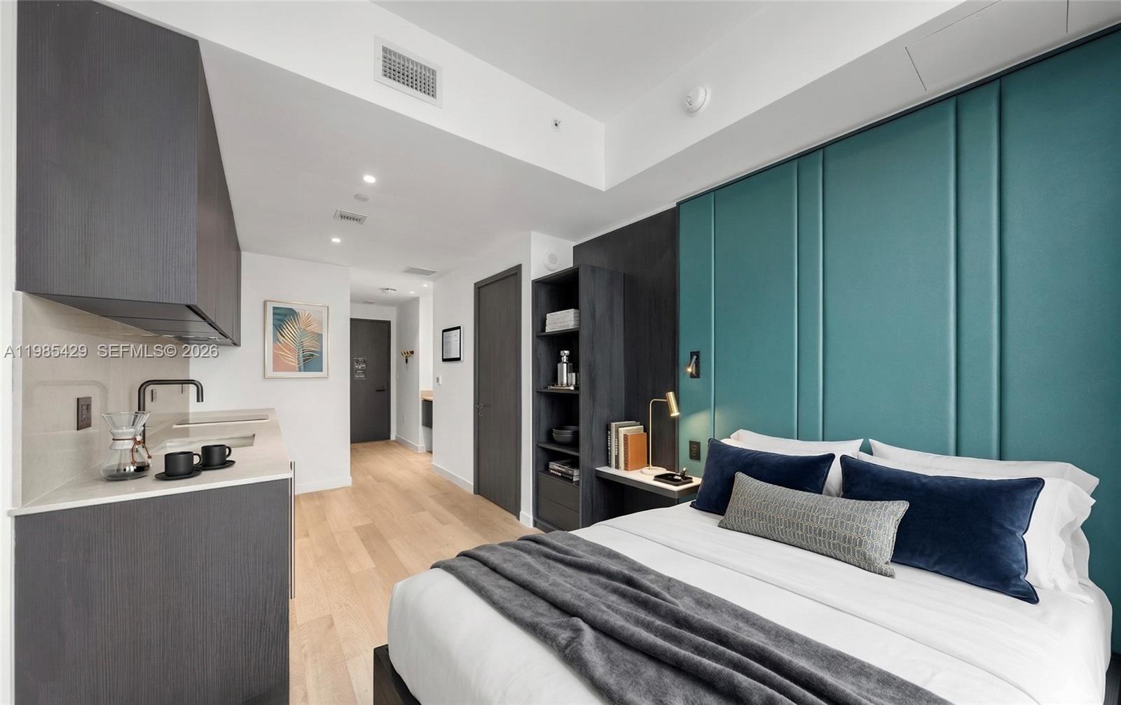20 NE 11 ST # 2306B — Photo 2