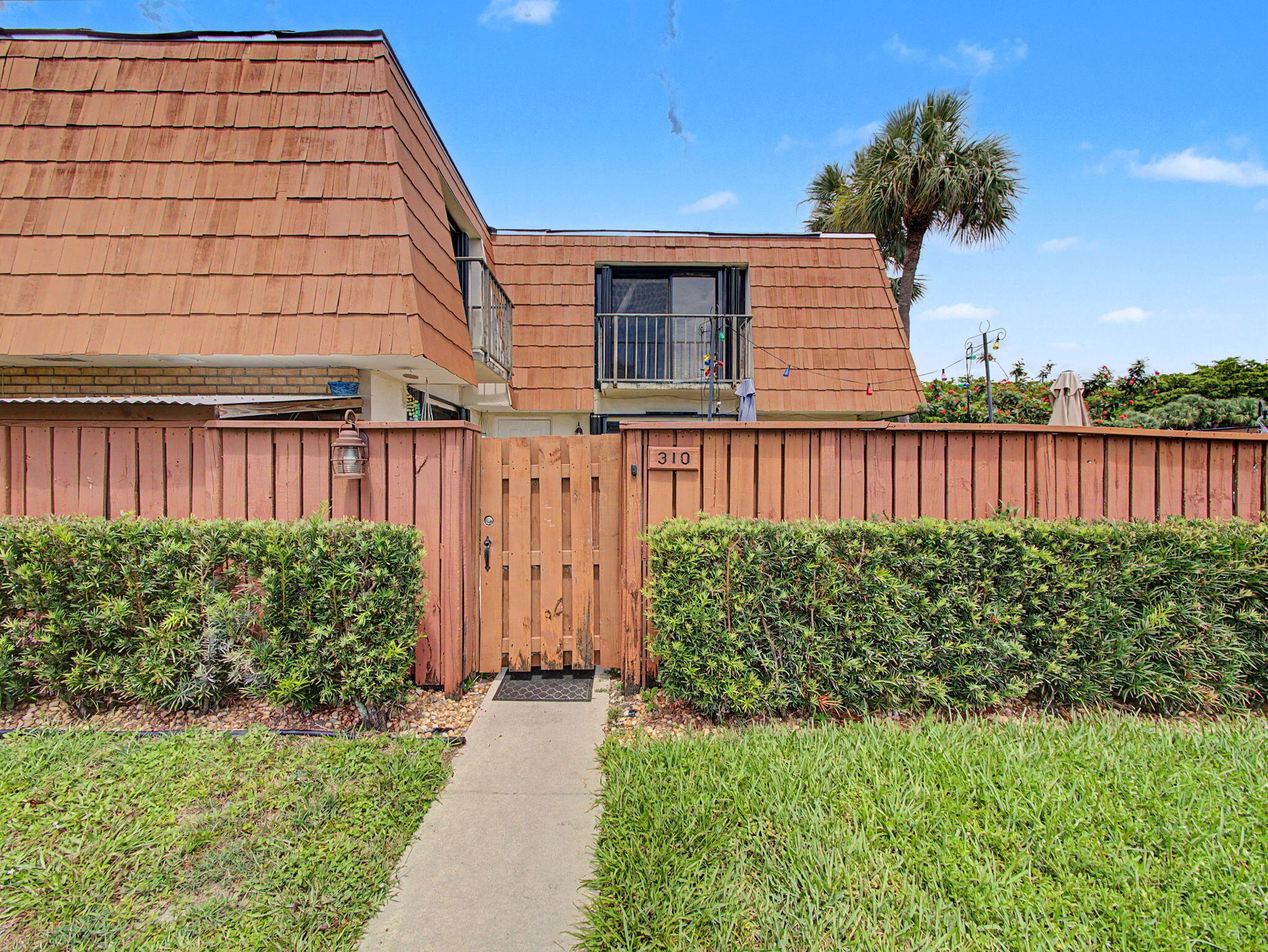 310 Buttonwood Lane # B, Boynton Beach FL 33436
