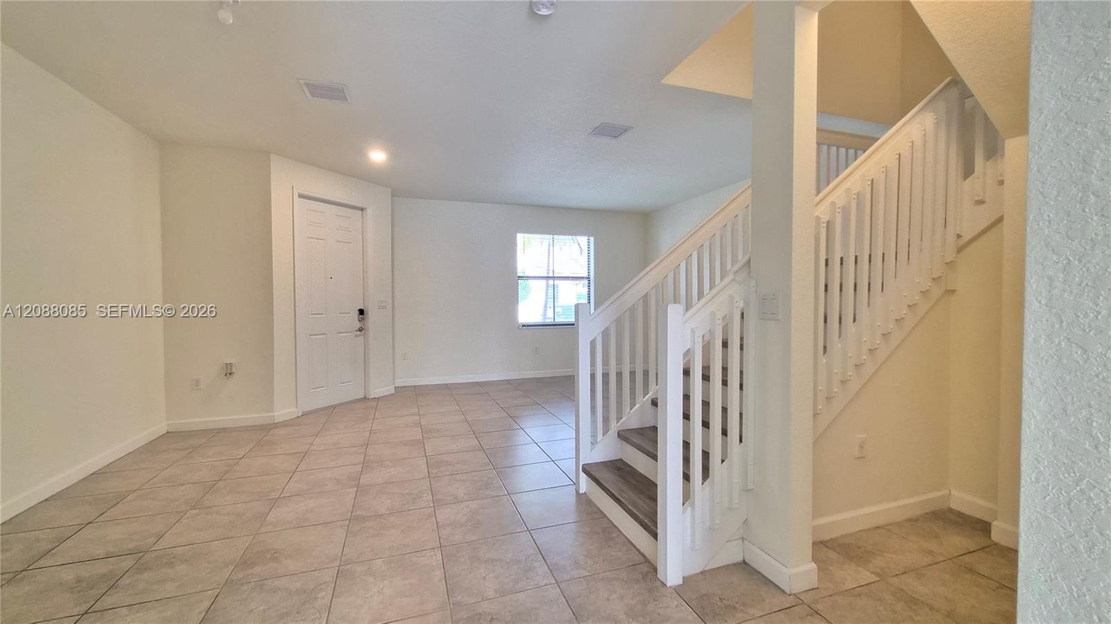 10570 W 33rd Ln — Photo 3