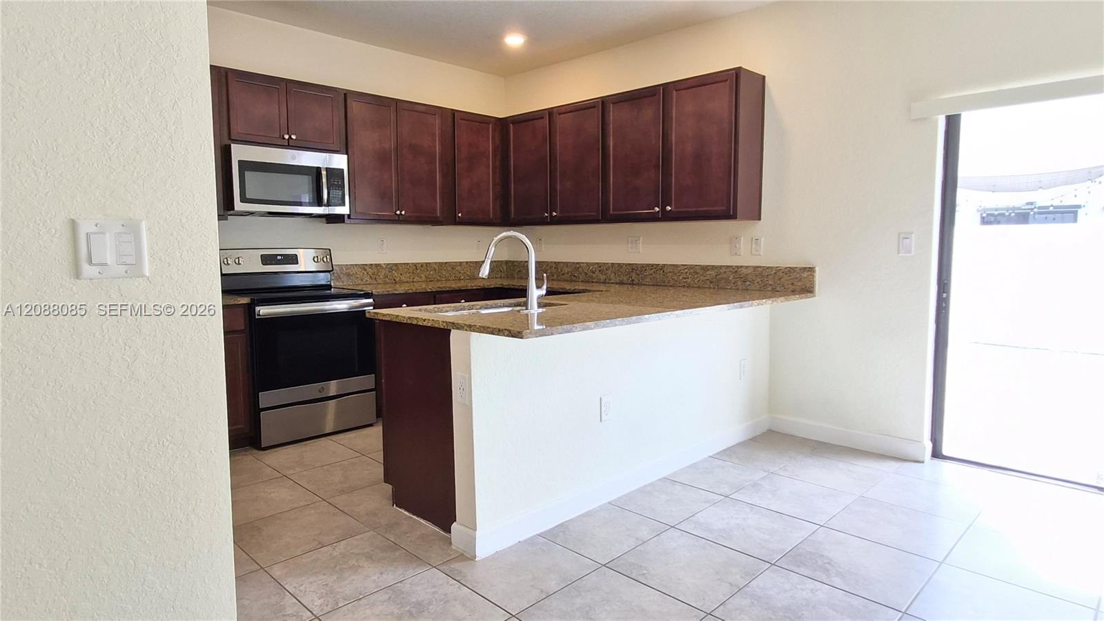 10570 W 33rd Ln — Photo 5
