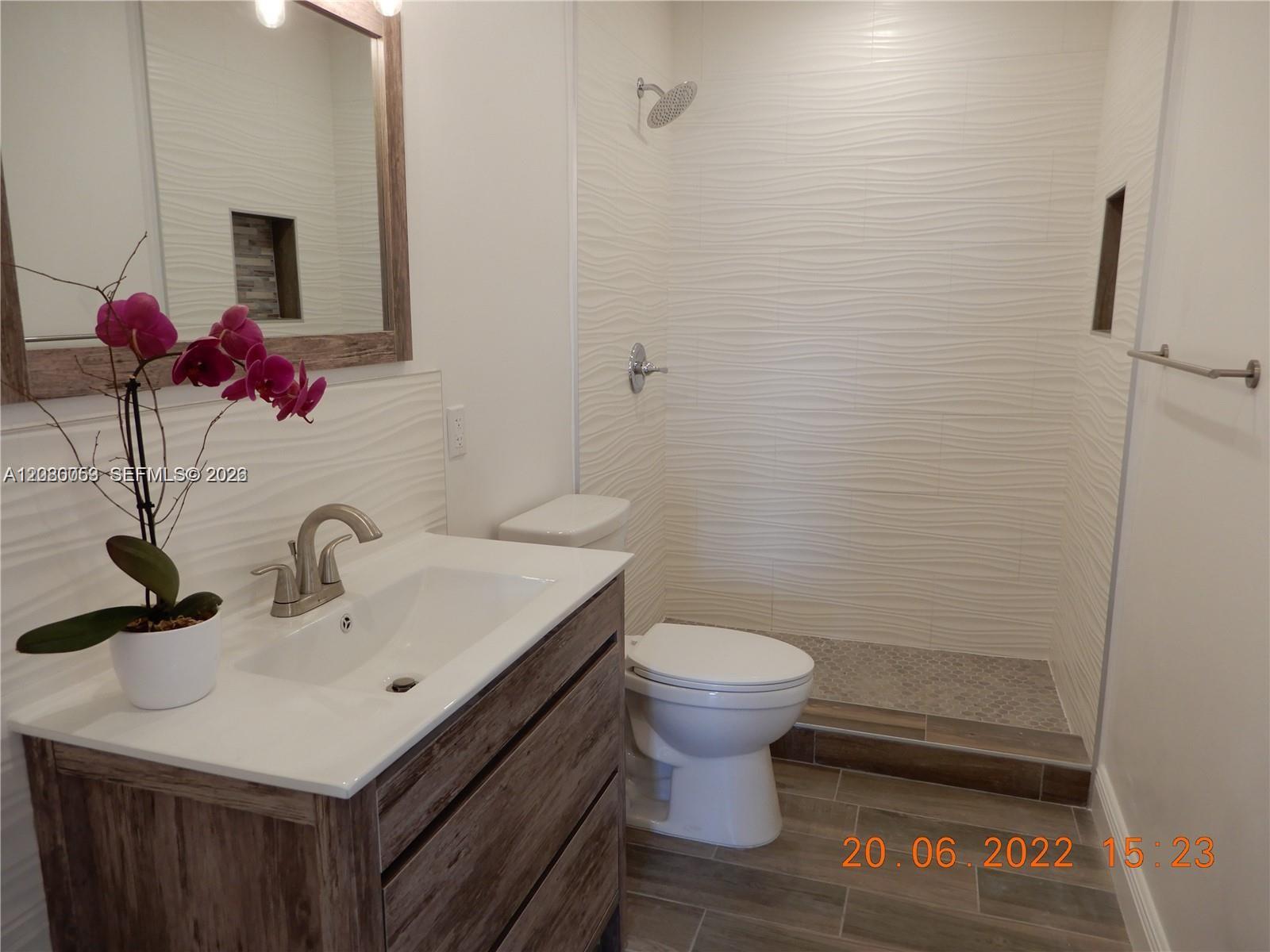 7175 NW 179th St # 307 — Photo 4