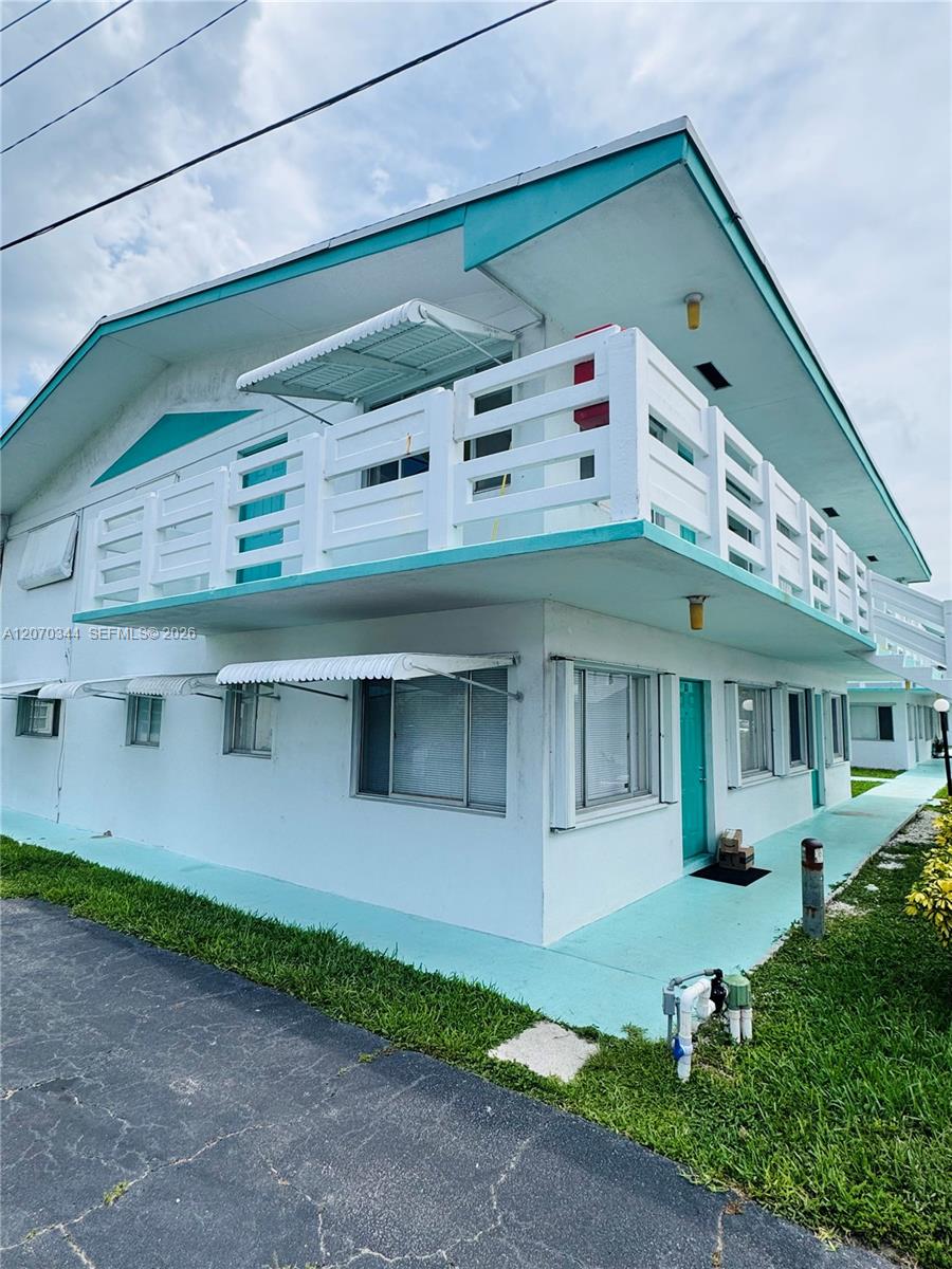 2304 Lake Osborne Dr # 21, Lake Worth FL 33461