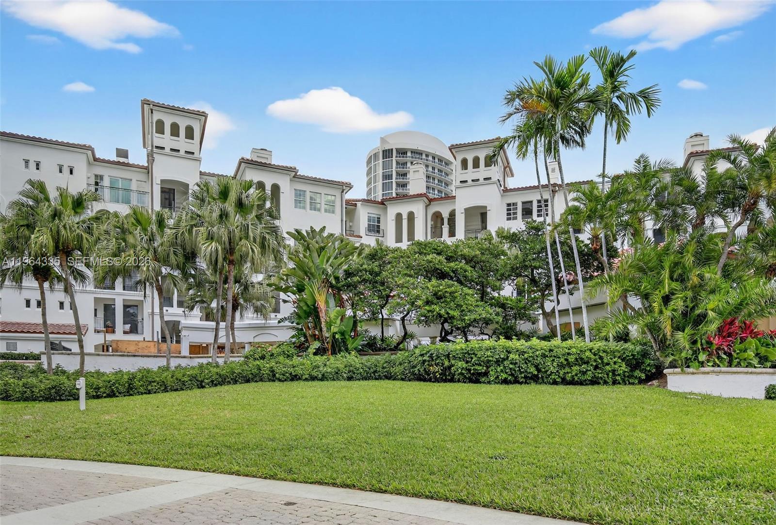 3500 ISLAND BL # 201, Aventura FL 33160