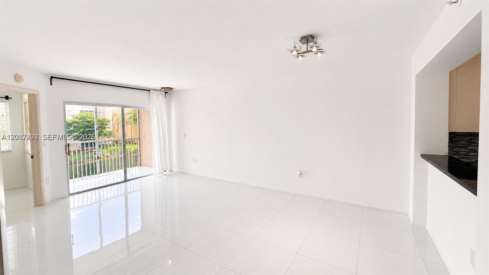9560 Weldon Cir # J308 — Photo 5