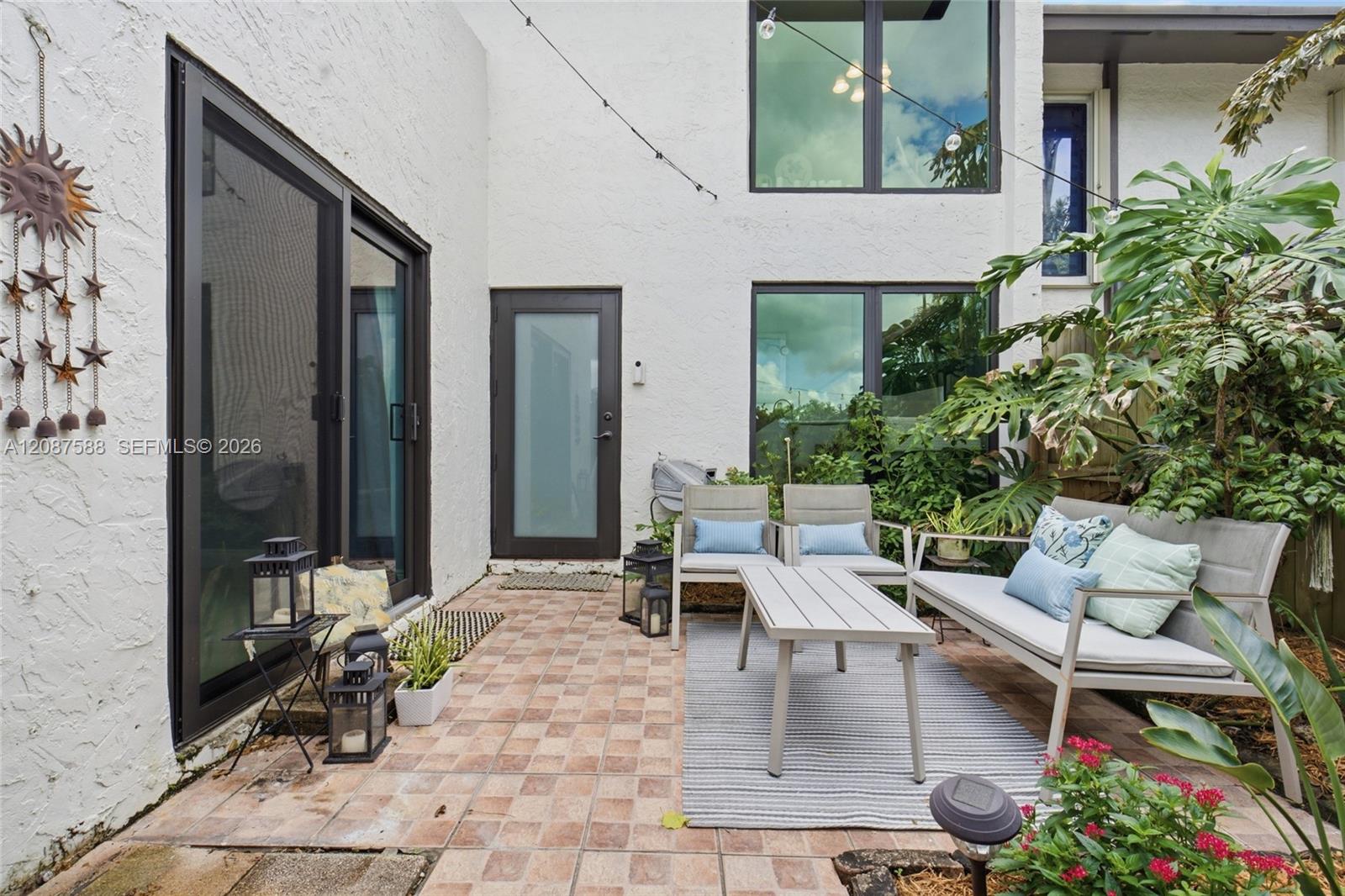 11116 SW 70th Ter — Photo 2