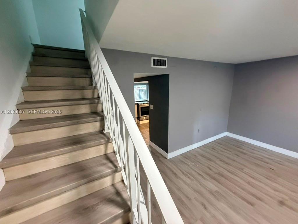 274 NE 141st St # 3C, Miami FL 33161