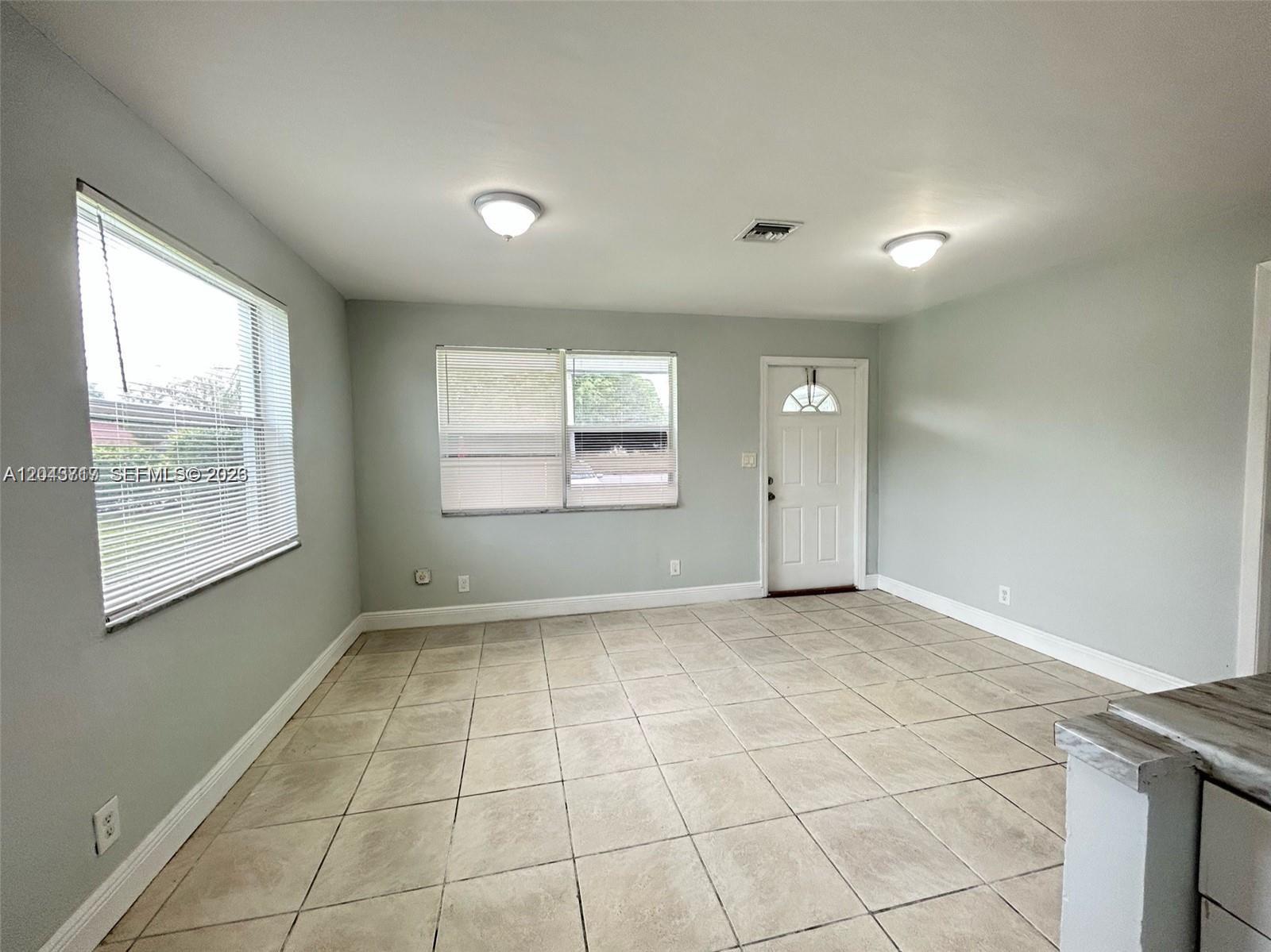 101 NW 13th Ave — Photo 2