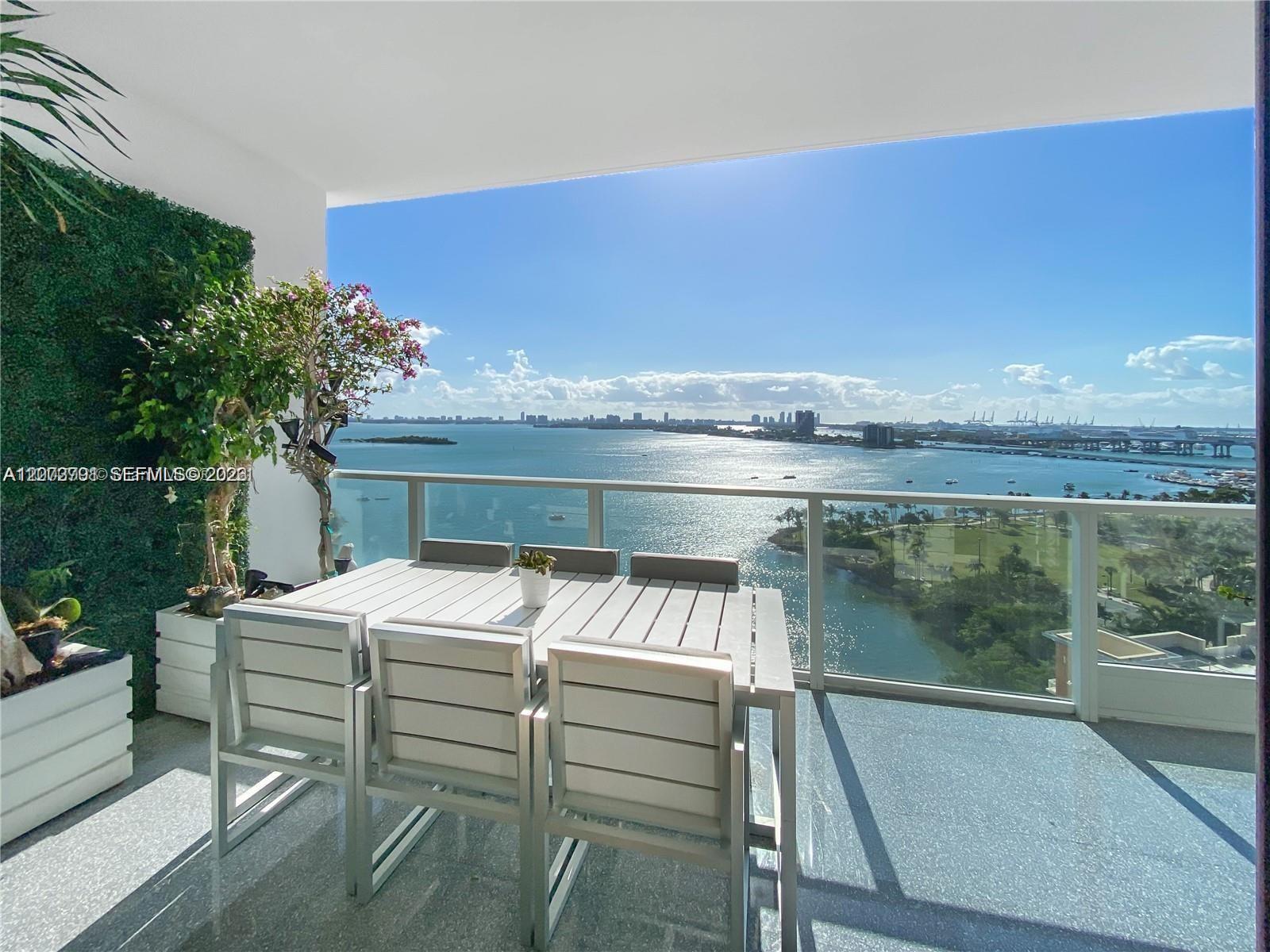 2020 N Bayshore Dr # 1606 — Photo 3