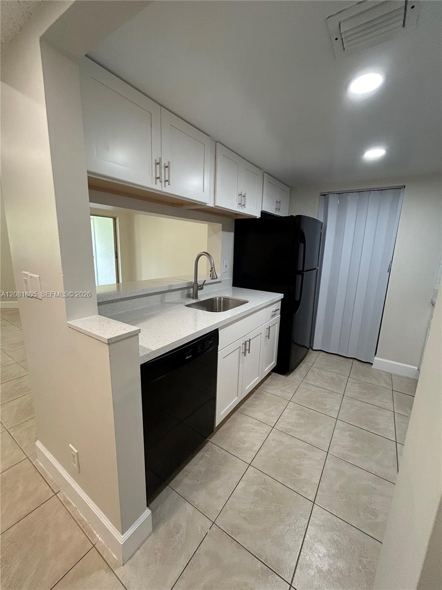 9733 Westview Dr # 1321 — Photo 3