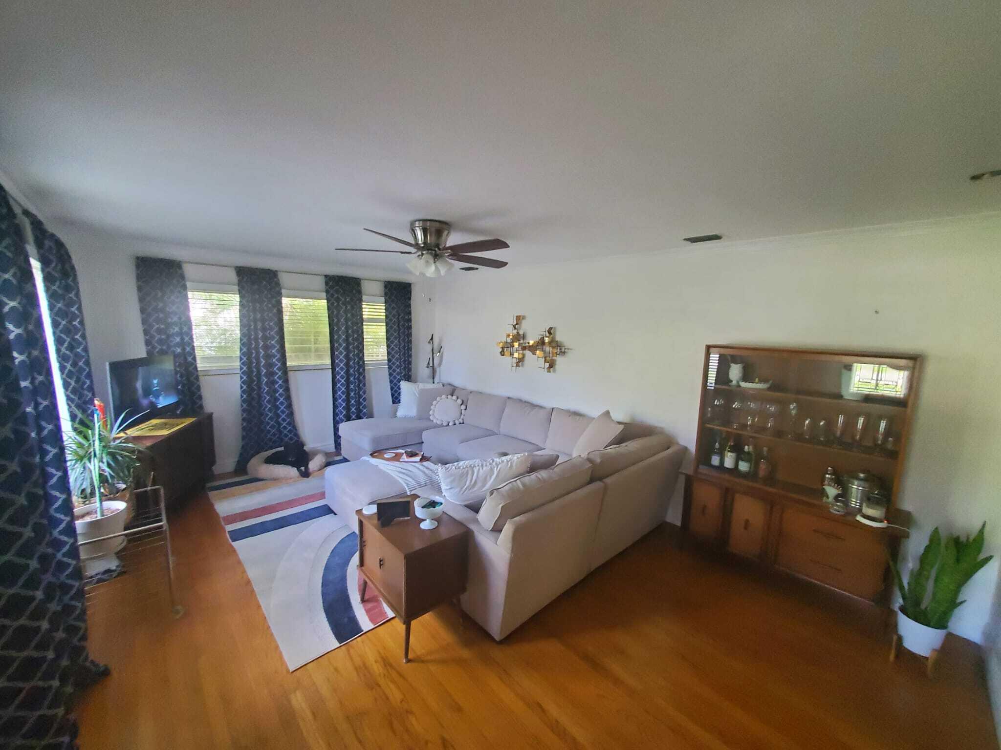 2610 TAYLOR Street — Photo 3