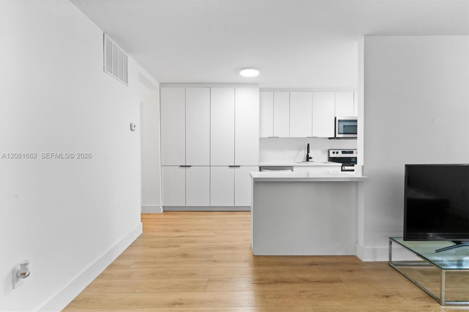 1620 West Ave # 305 — Photo 5