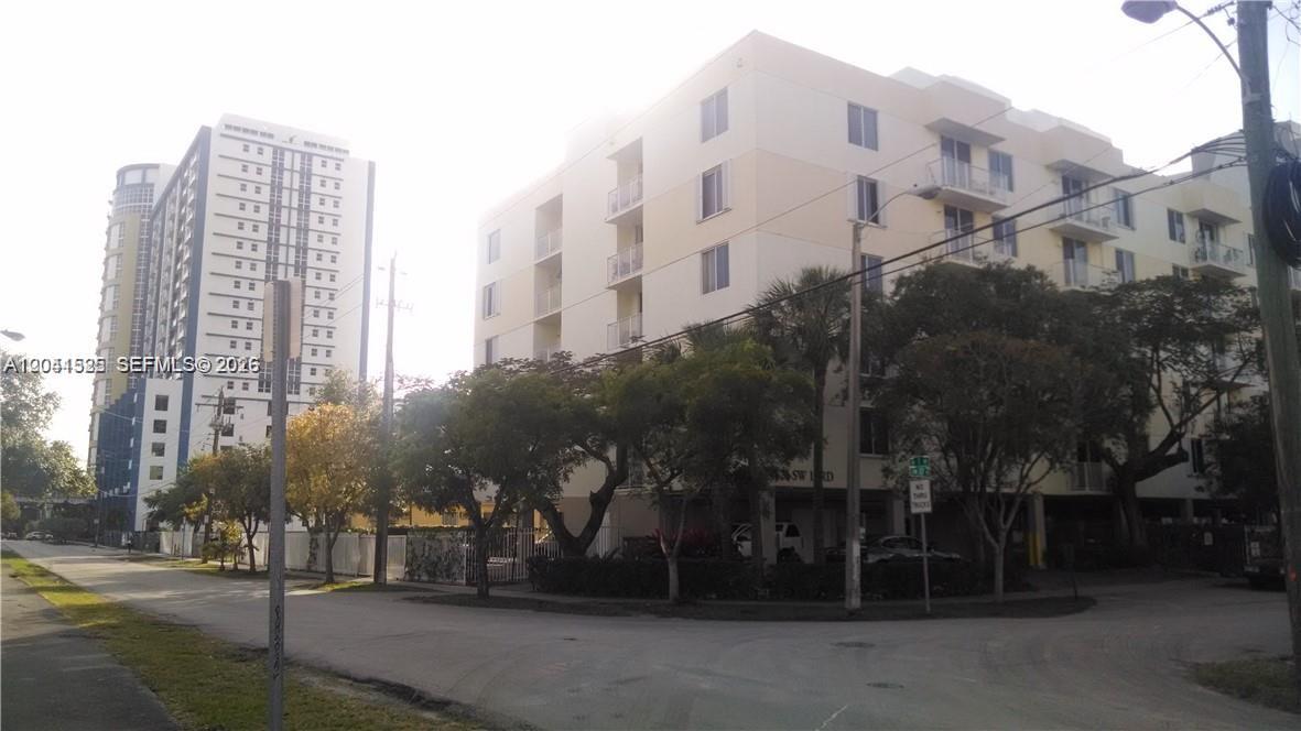 126 SW 17th Rd # 301, Miami FL 33129