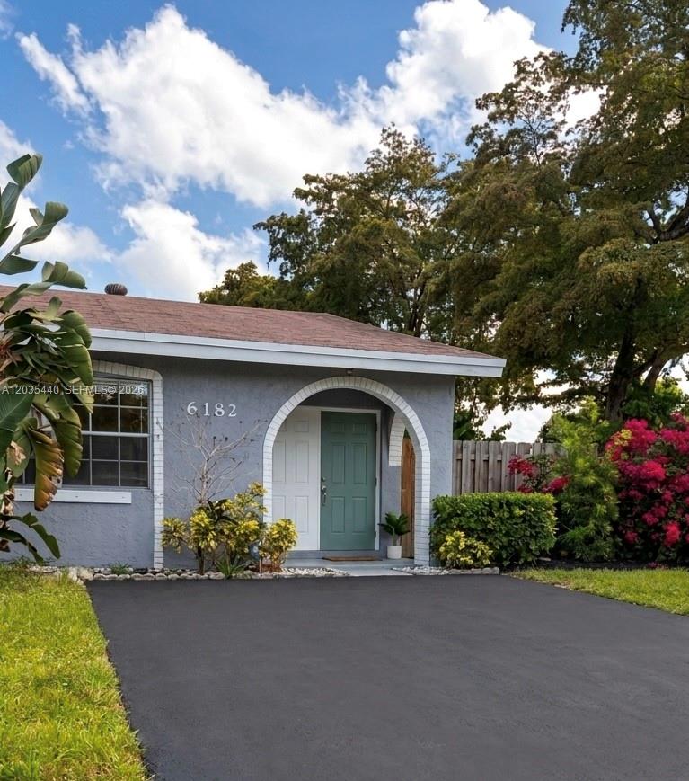 6182 SW 4th St, Margate FL 33068