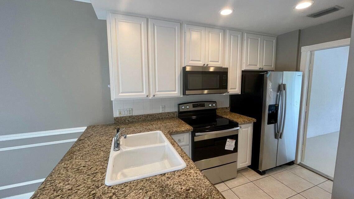 2039 TARPON LAKE Way — Photo 3