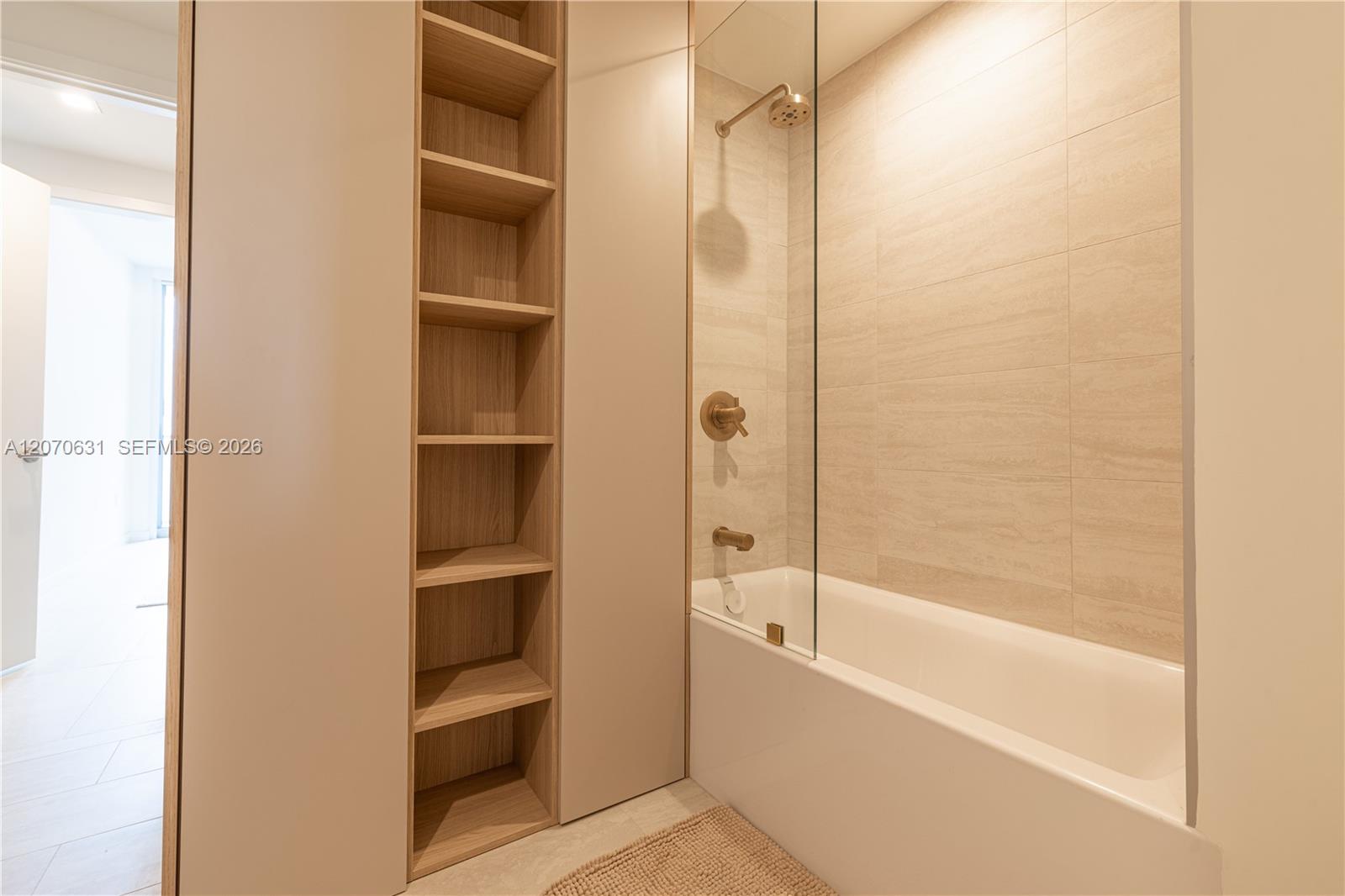 77 SE 5th ST # 2302 View 15