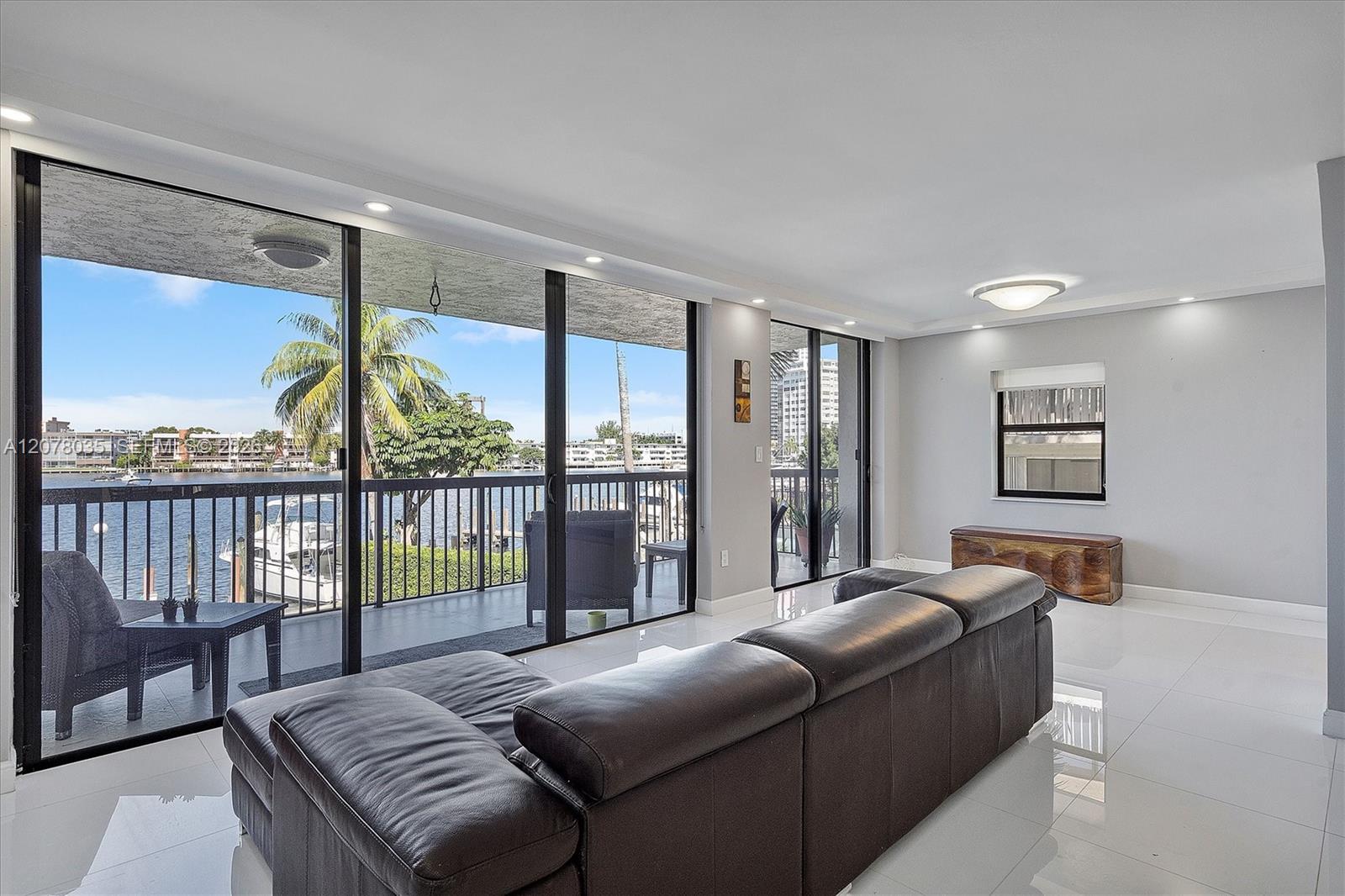 200 Golden Isles Dr # 206 — Photo 4