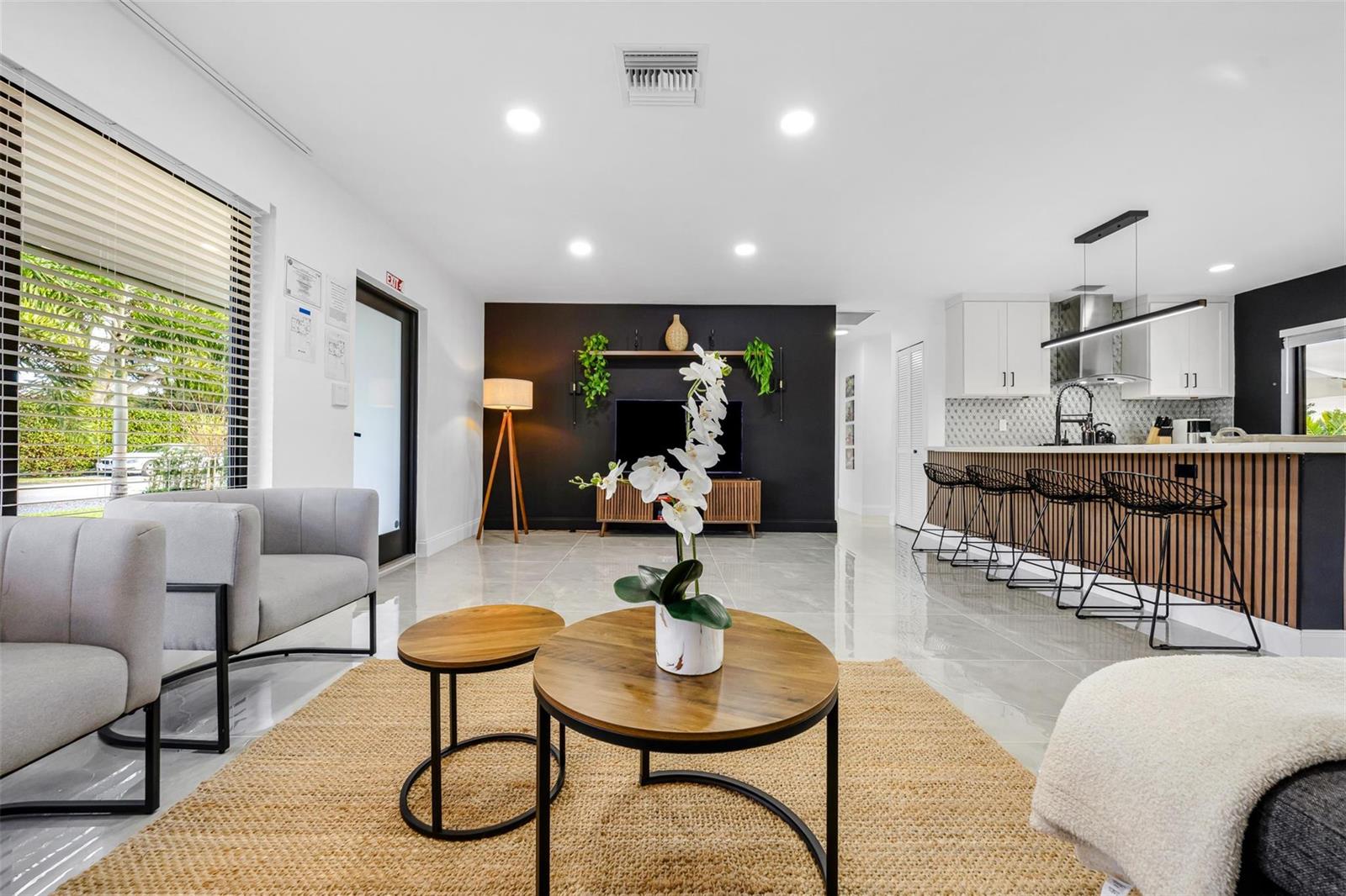 2925 NE 1ST Avenue, Wilton Manors FL 33334