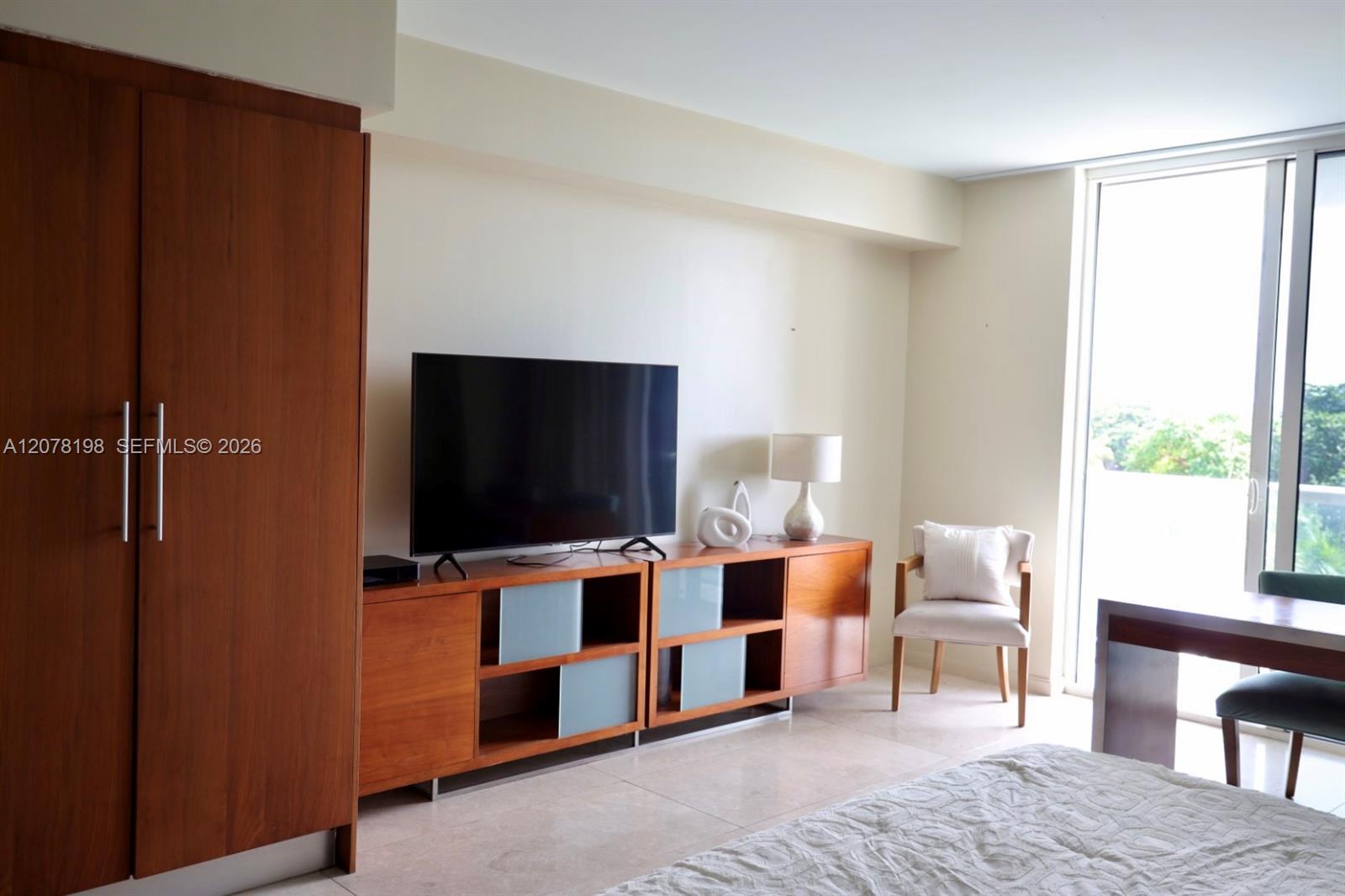 50 Biscayne Blvd # 606 — Photo 3