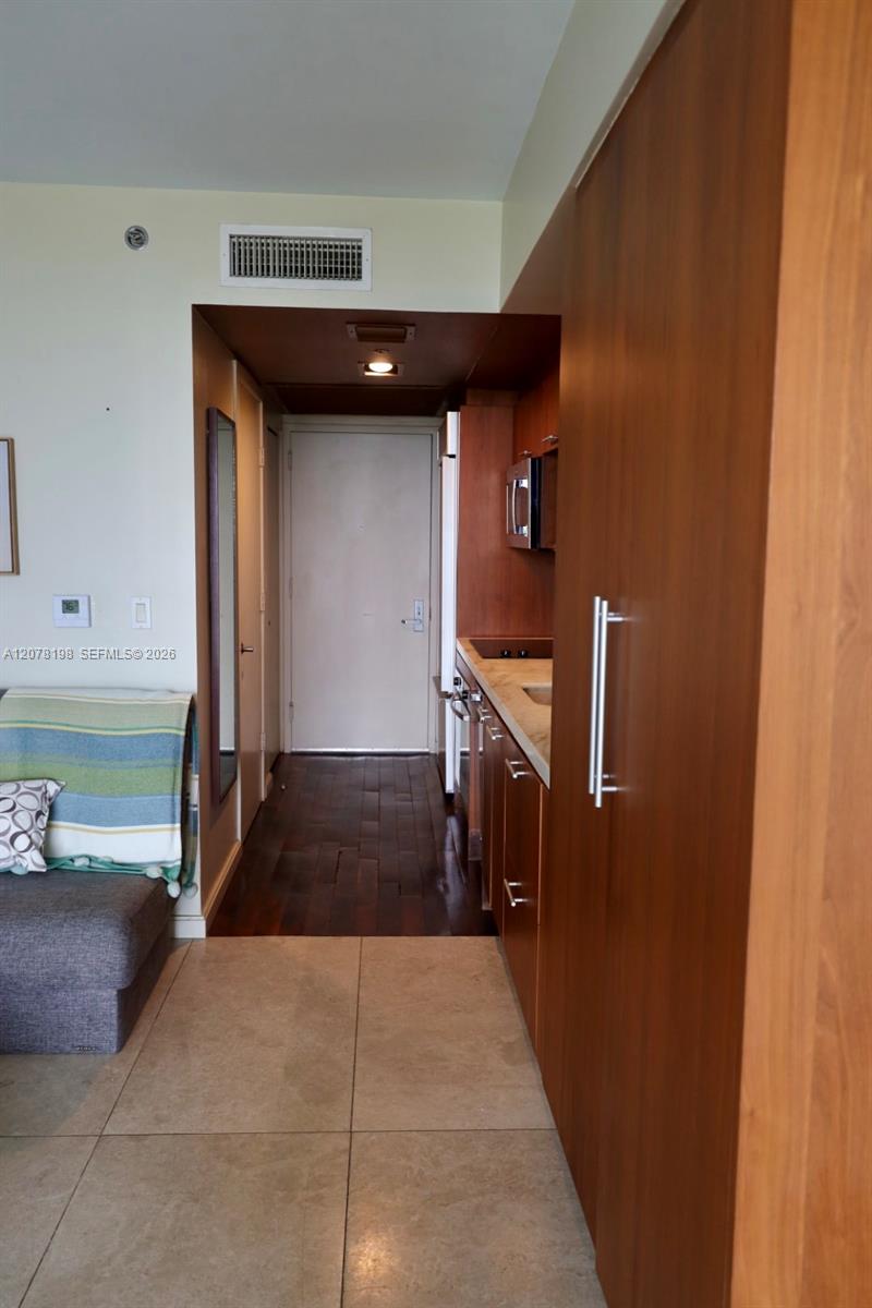 50 Biscayne Blvd # 606 — Photo 4