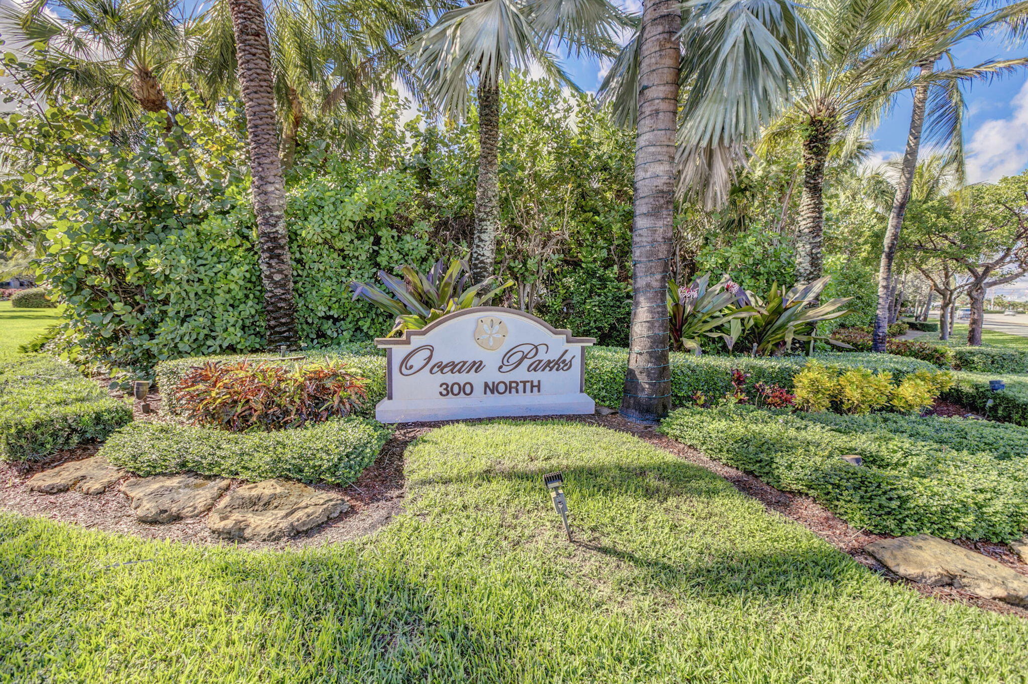 300 N A1A Highway # O, Jupiter FL 33477