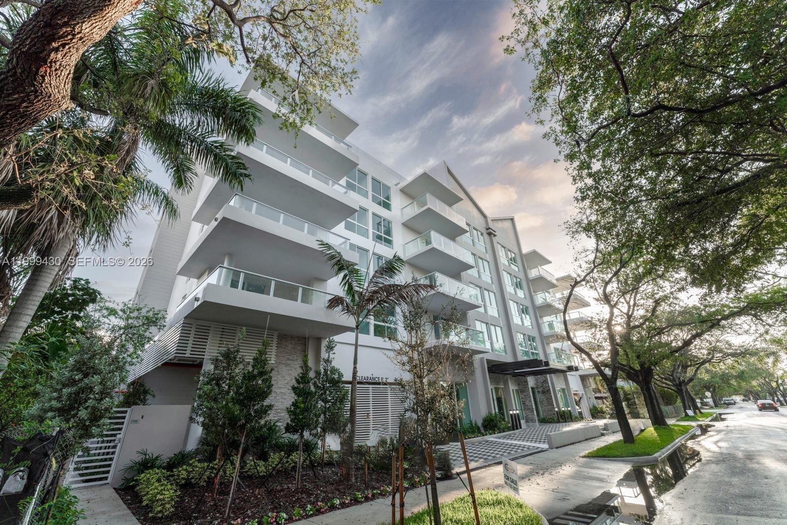 1850 Monroe St # 306, Hollywood FL 33020