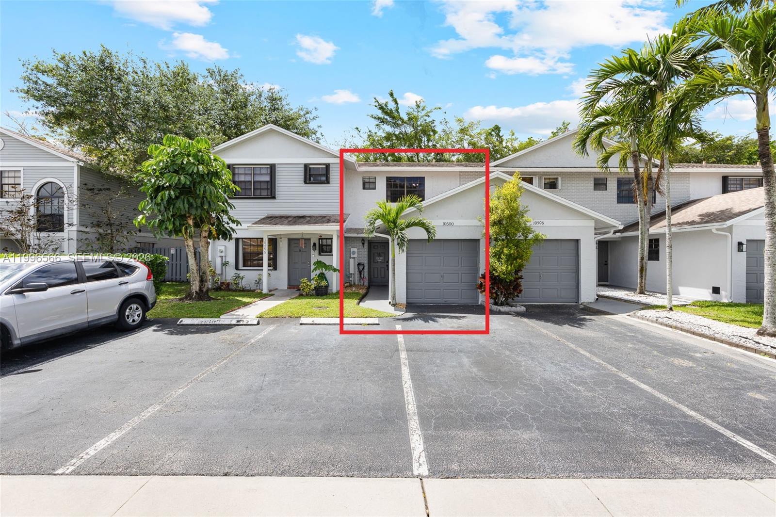 10500 NW 3rd St, Pembroke Pines FL 33026